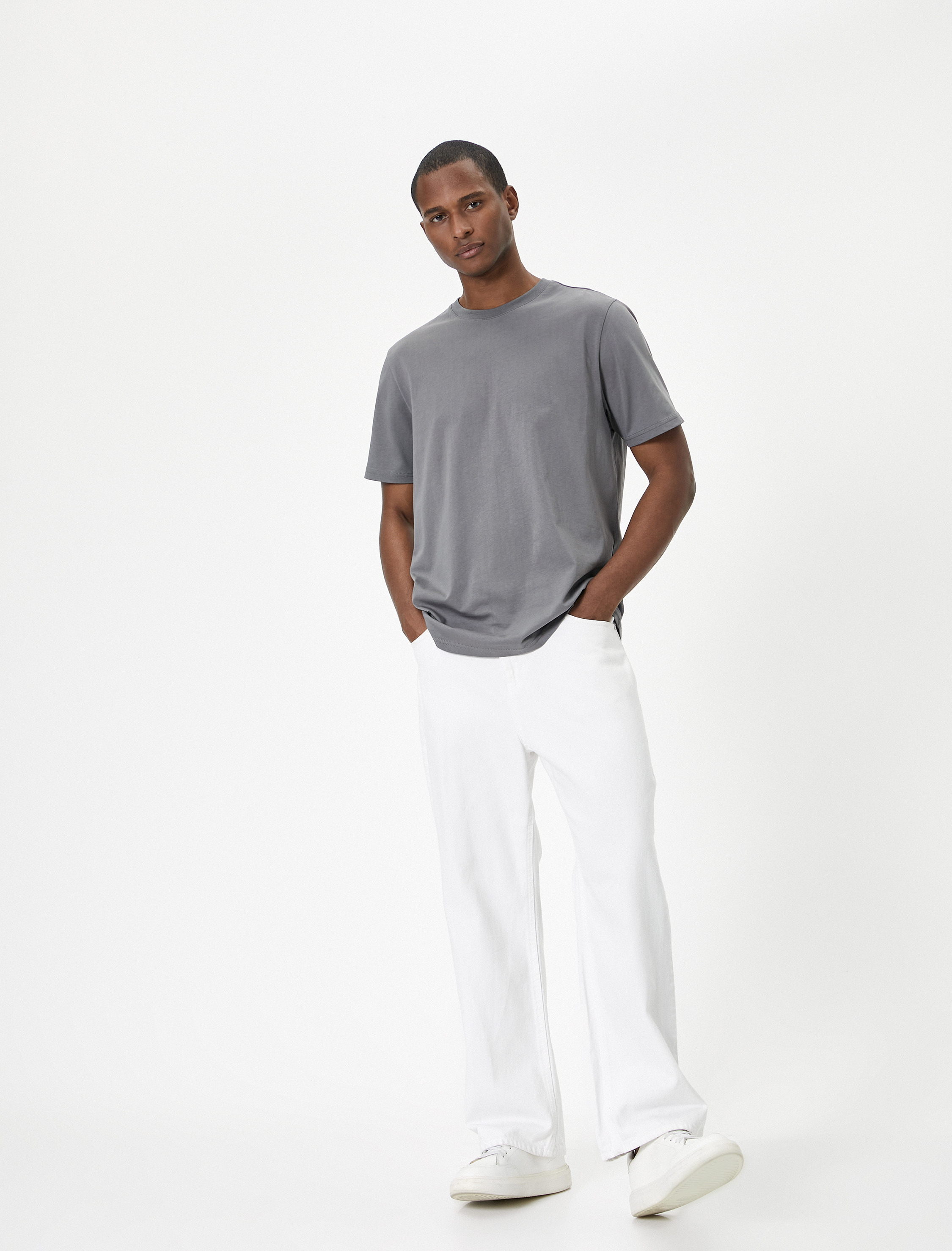   Basic Tişört Bisiklet Yaka Kısa Kollu