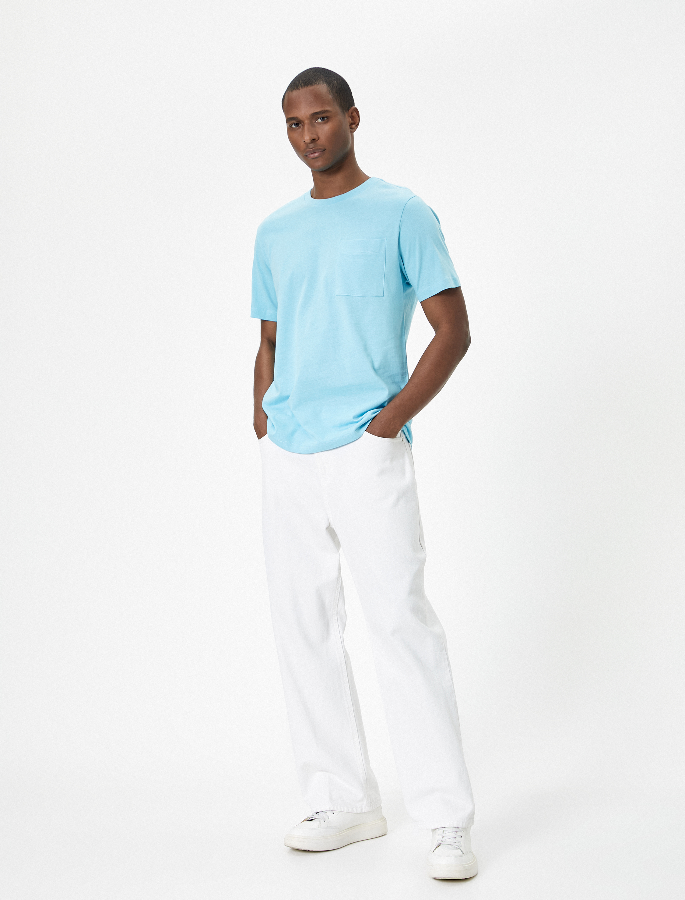   Basic Tişört Cep Detaylı Bisiklet Yaka Kısa Kollu Pamuklu