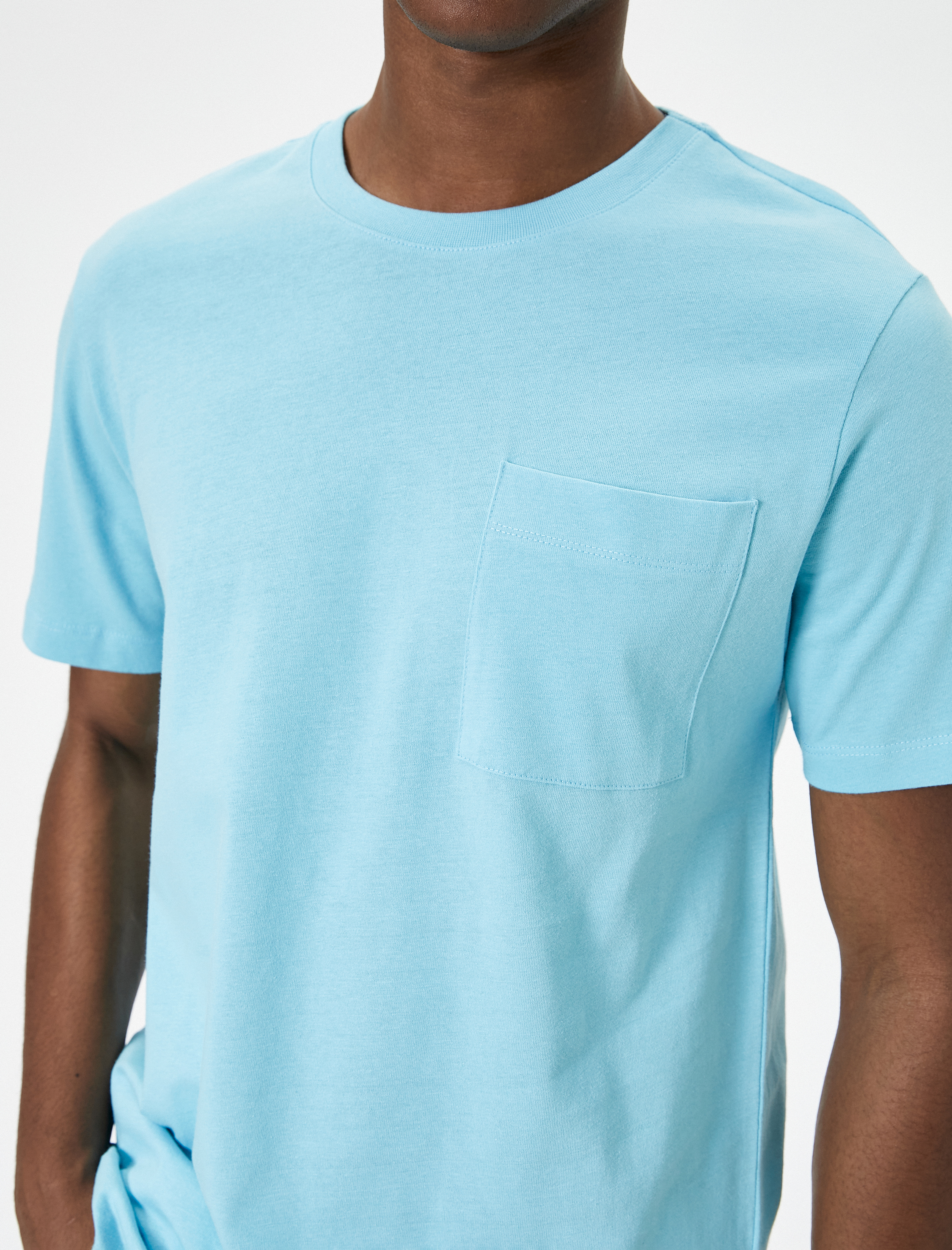   Basic Tişört Cep Detaylı Bisiklet Yaka Kısa Kollu Pamuklu