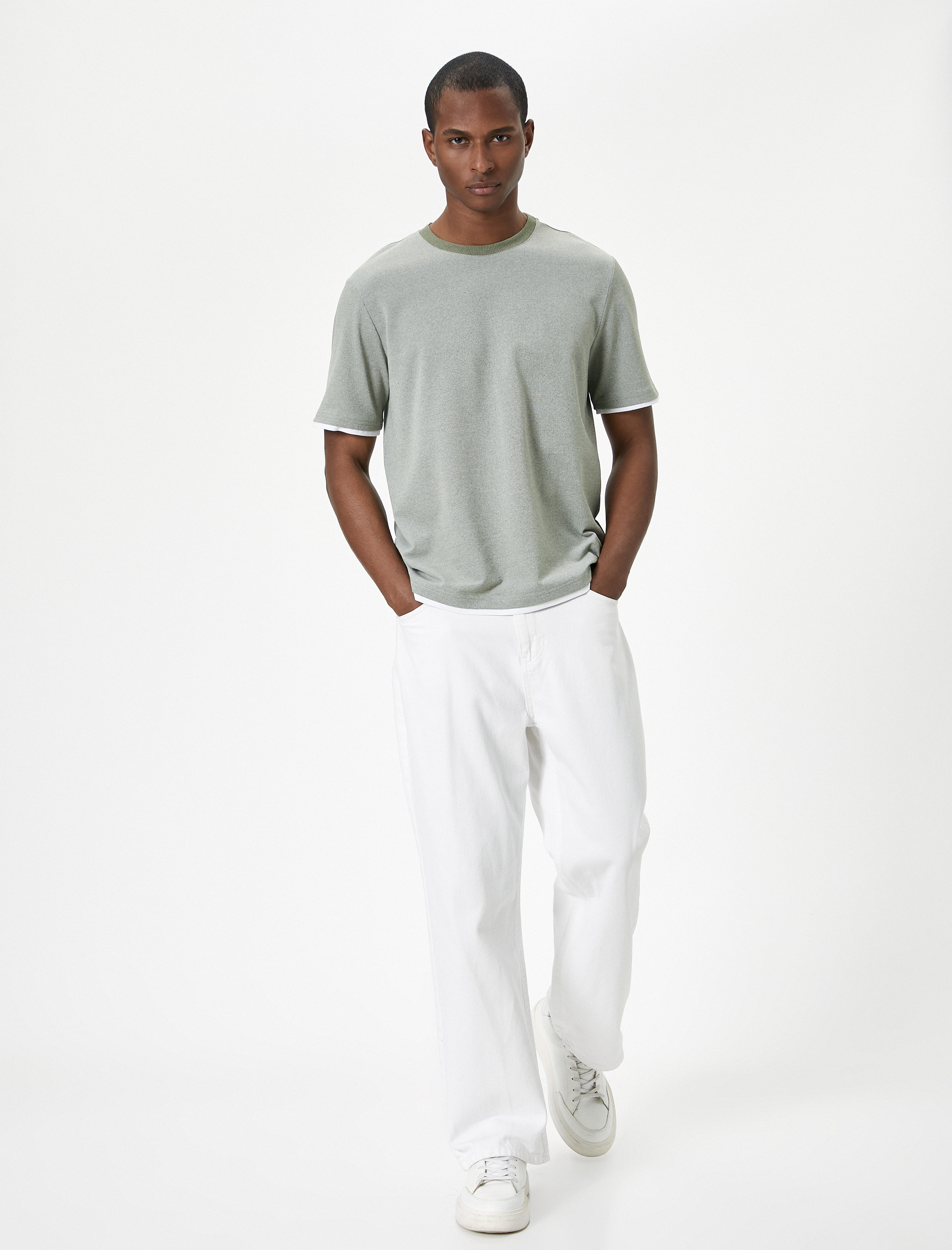   Basic Tişört Dokulu Bisiklet Yaka Kumaş Detaylı Kısa Kollu