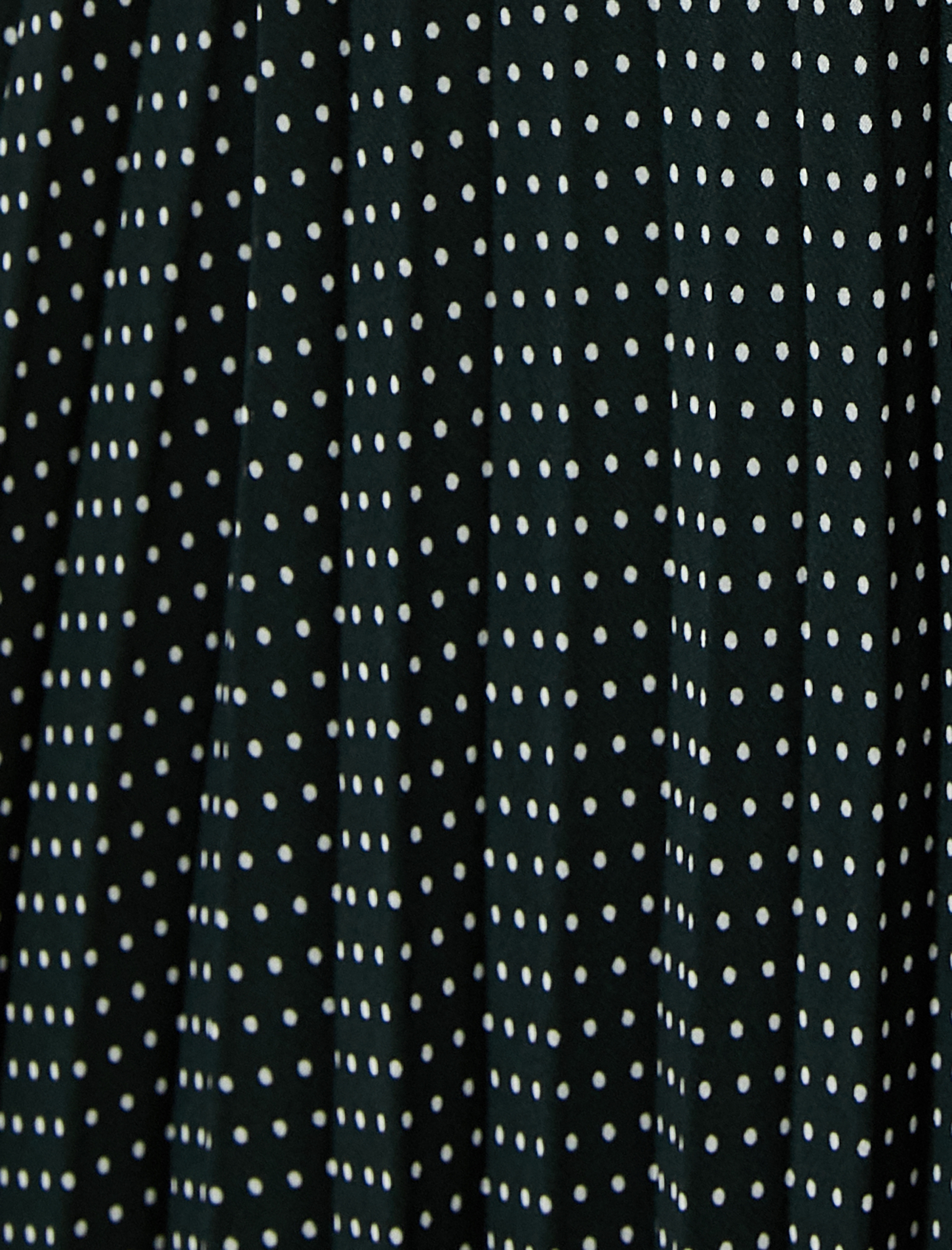   Puantiyeli Şifon Elbise Midi Pileli Uzun Kollu Düğmeli Kemerli