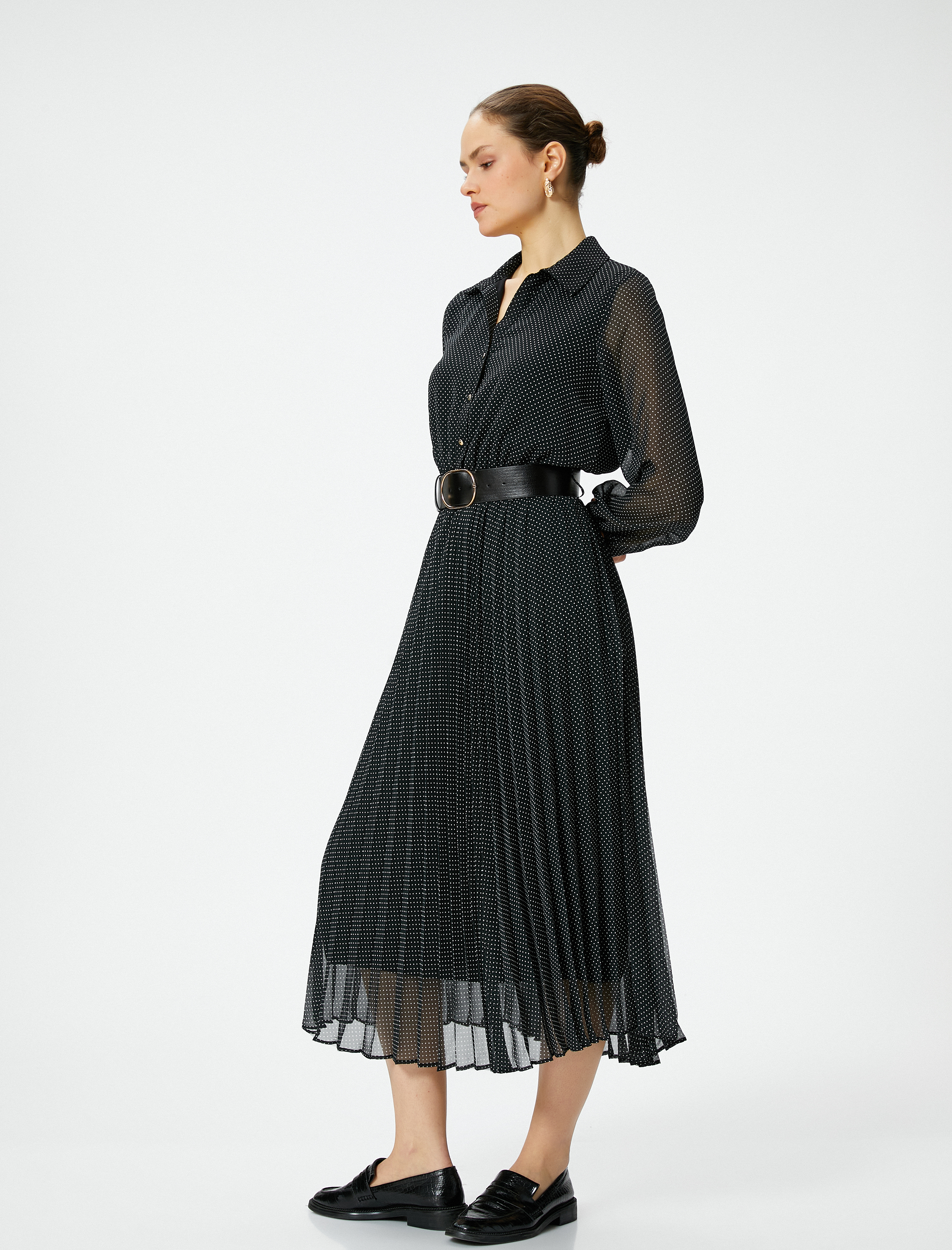   Puantiyeli Şifon Elbise Midi Pileli Uzun Kollu Düğmeli Kemerli