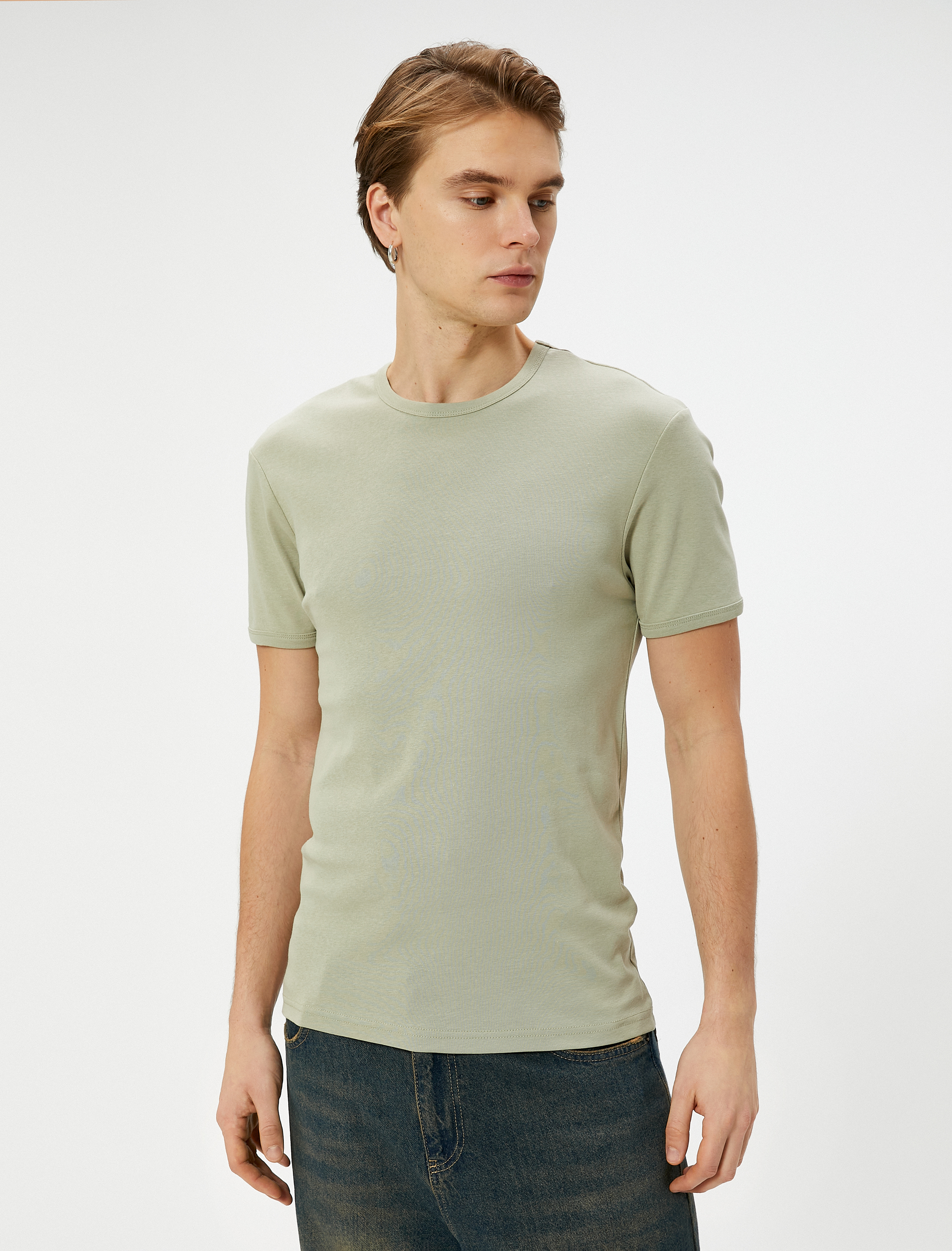 Basic Tişört Slim Fit Bisiklet Yaka Kısa Kollu Pamuklu