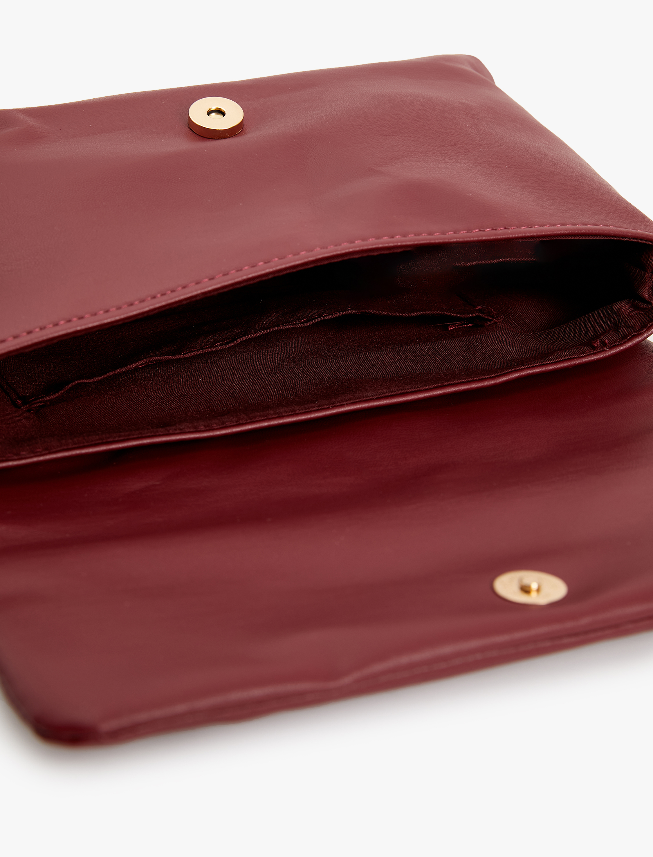  Kadın Çapraz Çanta Suni Deri Zincir Detaylı Askılı