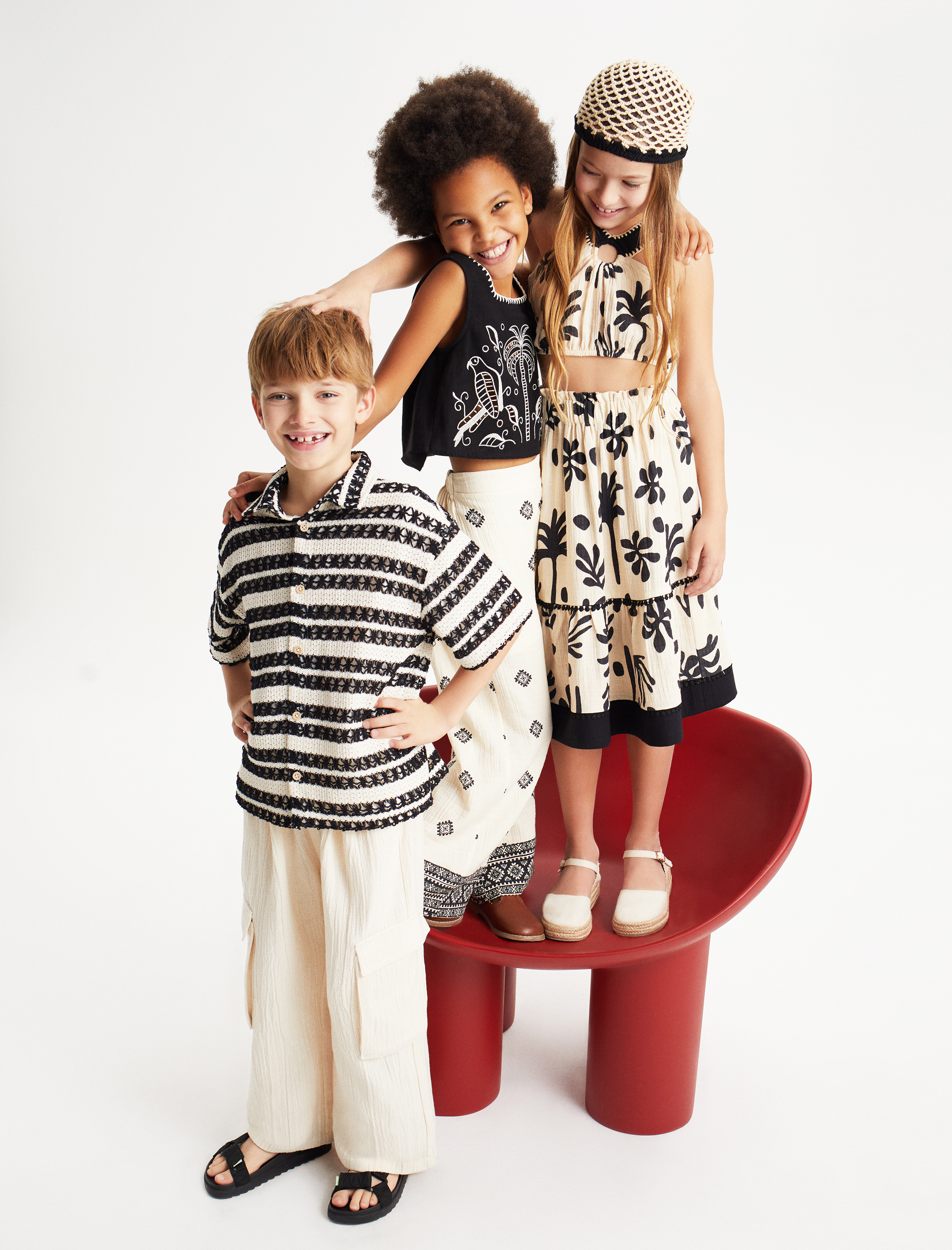  Kız Çocuk Etek Katlı Baskı Detaylı Ponpon Şeritli