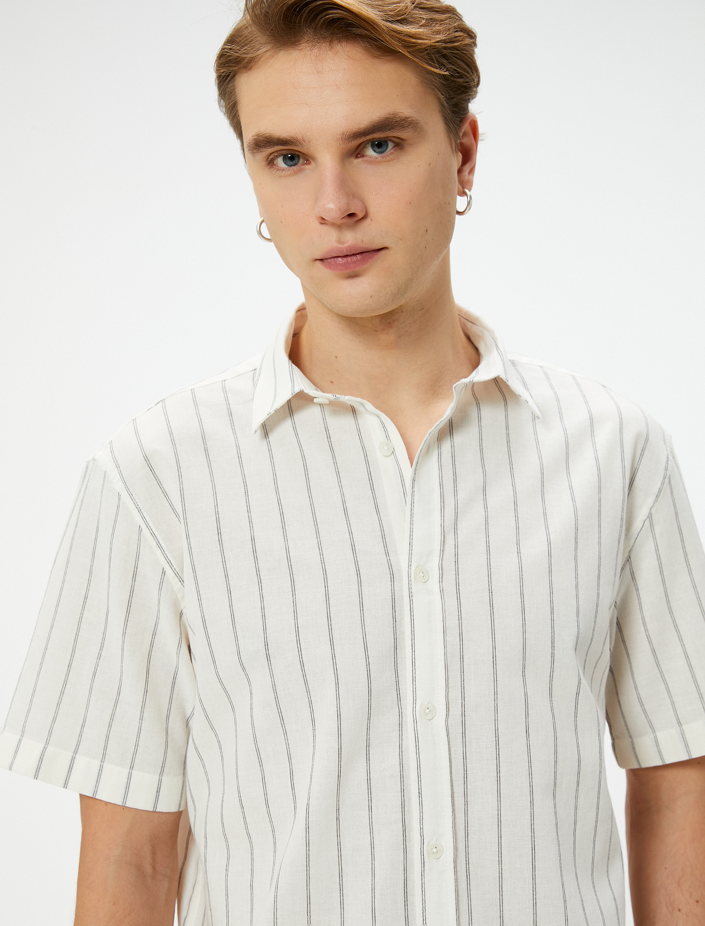 Yazlık Gömlek Kısa Kollu Klasik Yaka Düğmeli Regular Fit