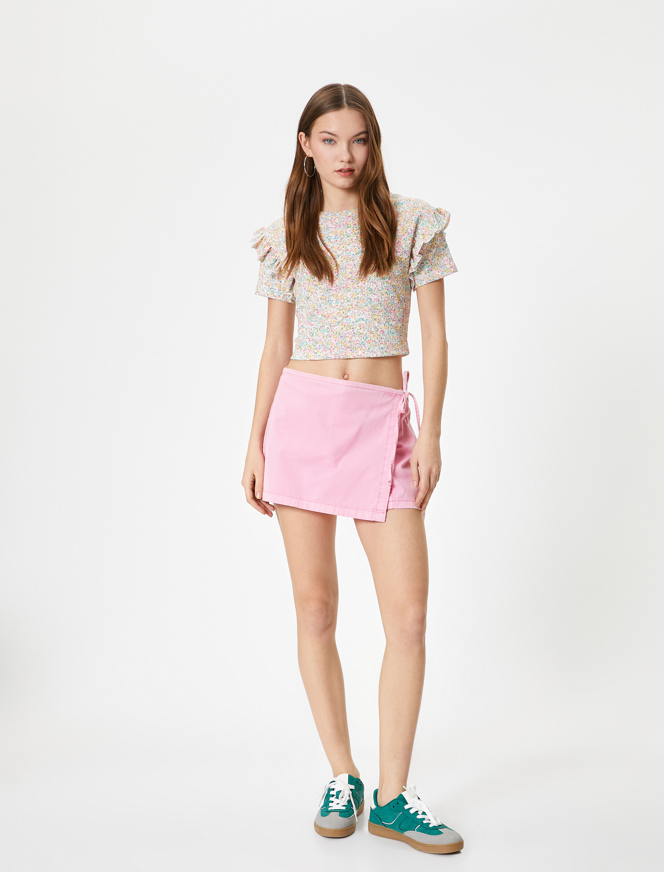   Çiçekli Fırfırlı Tişört Kısa Kollu Bisiklet Yaka Dokulu Bürümcük