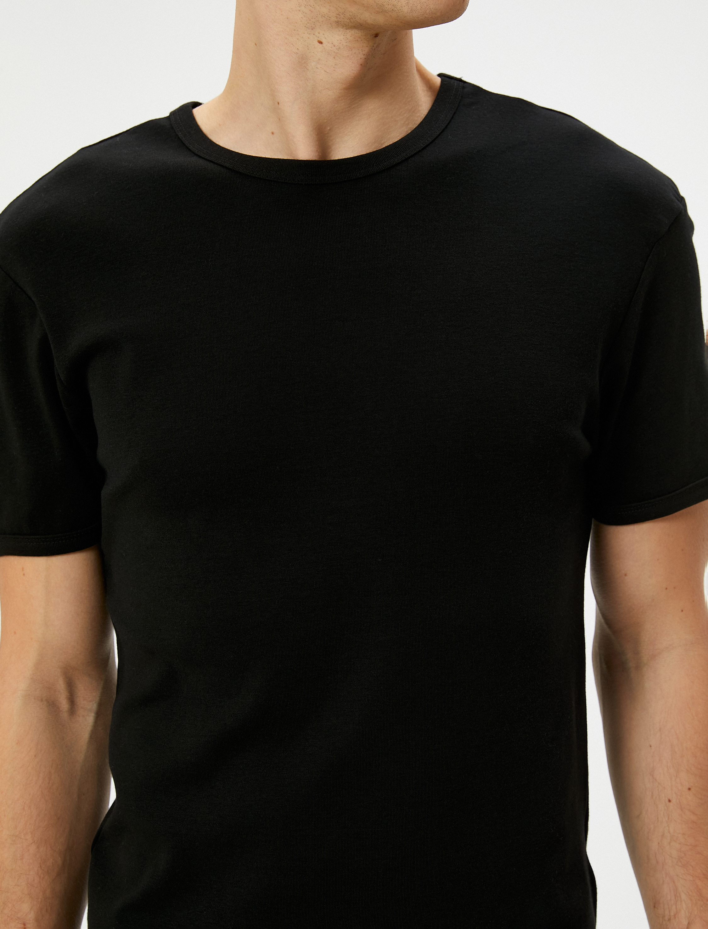   Basic Tişört Slim Fit Bisiklet Yaka Kısa Kollu Pamuklu