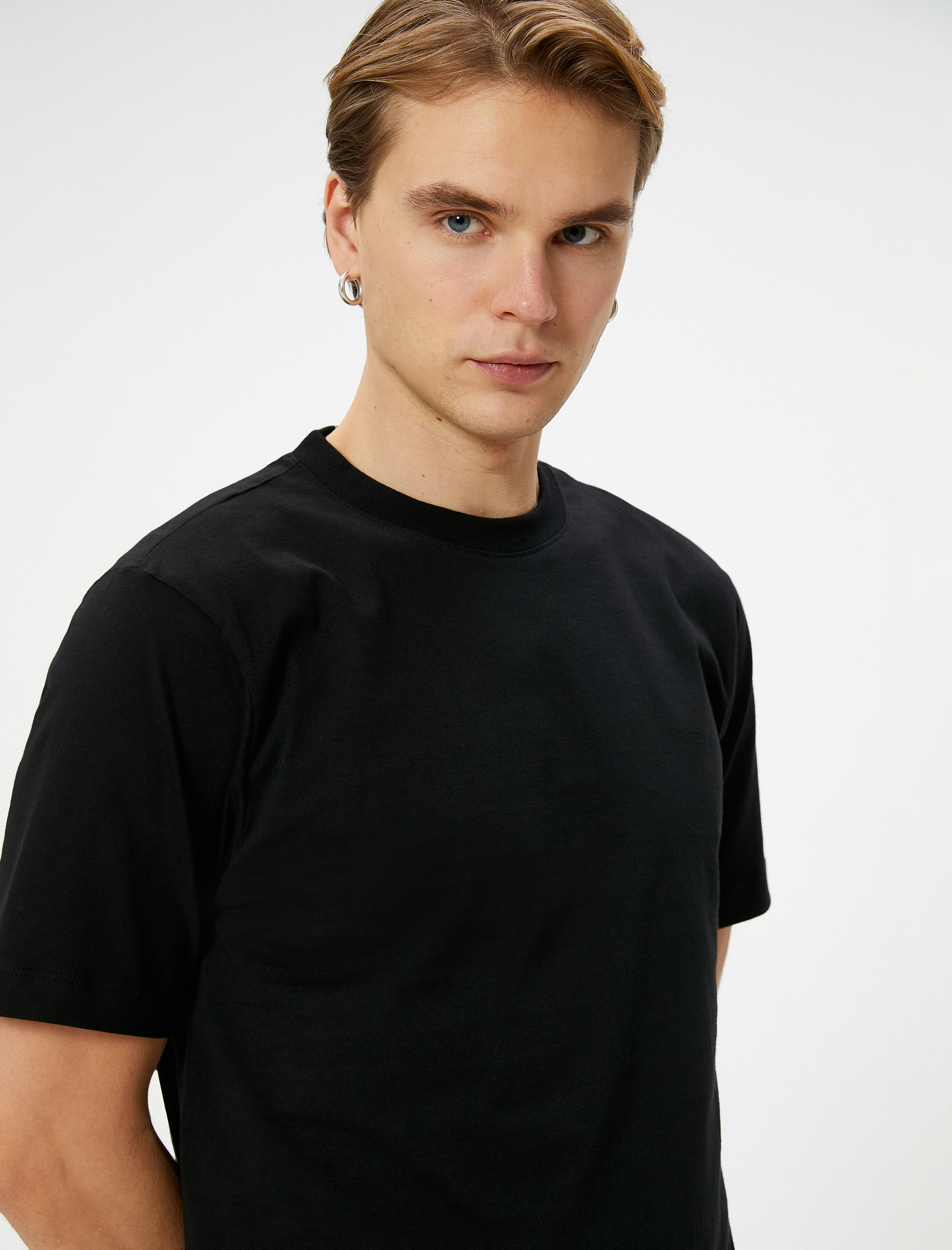   Basic Tişört Bisiklet Yaka Kısa Kollu