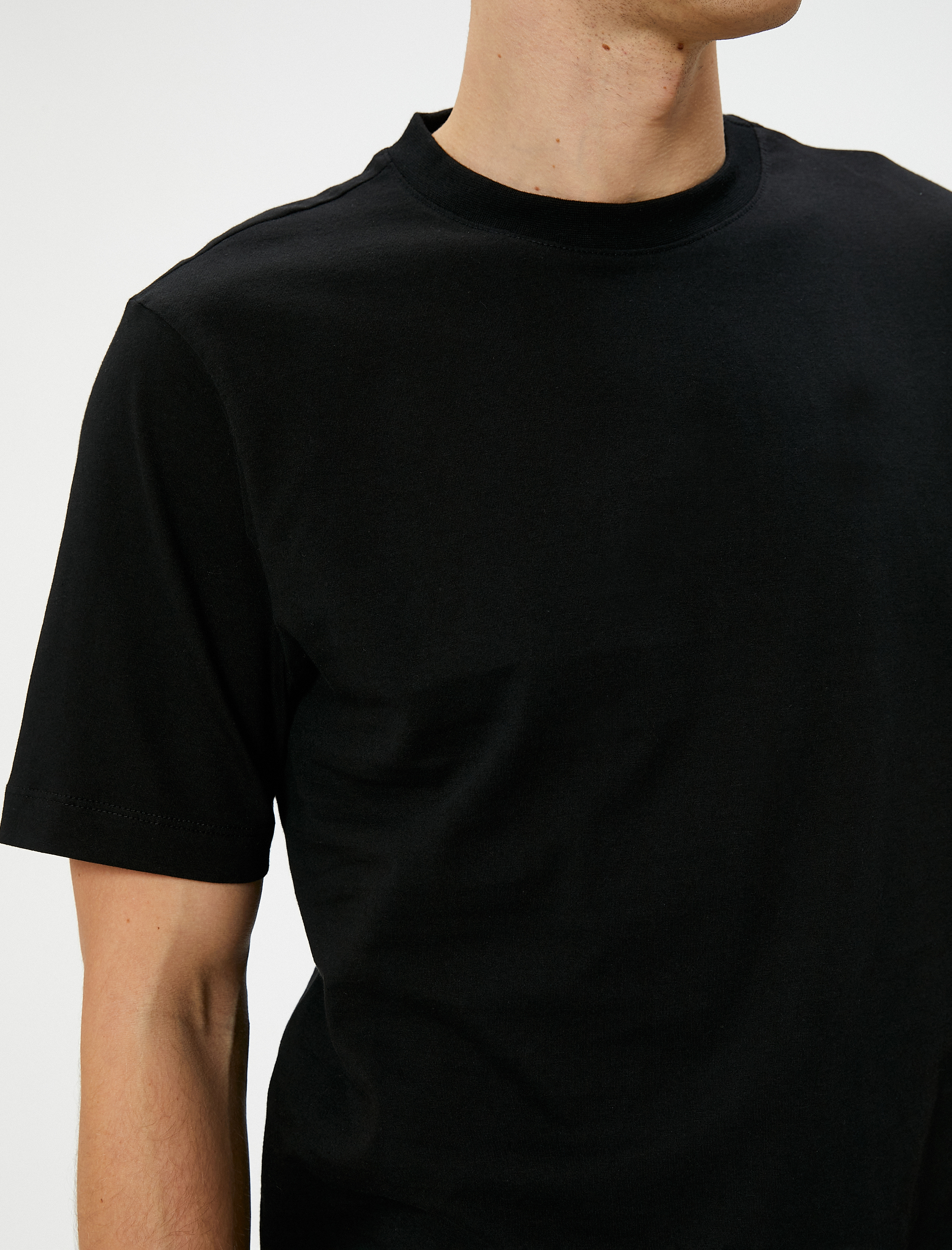   Basic Tişört Bisiklet Yaka Kısa Kollu