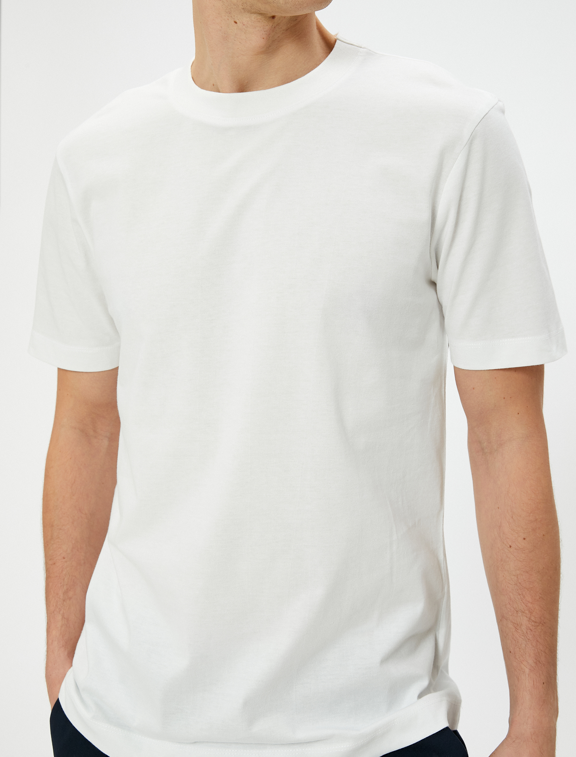   Basic Tişört Bisiklet Yaka Kısa Kollu