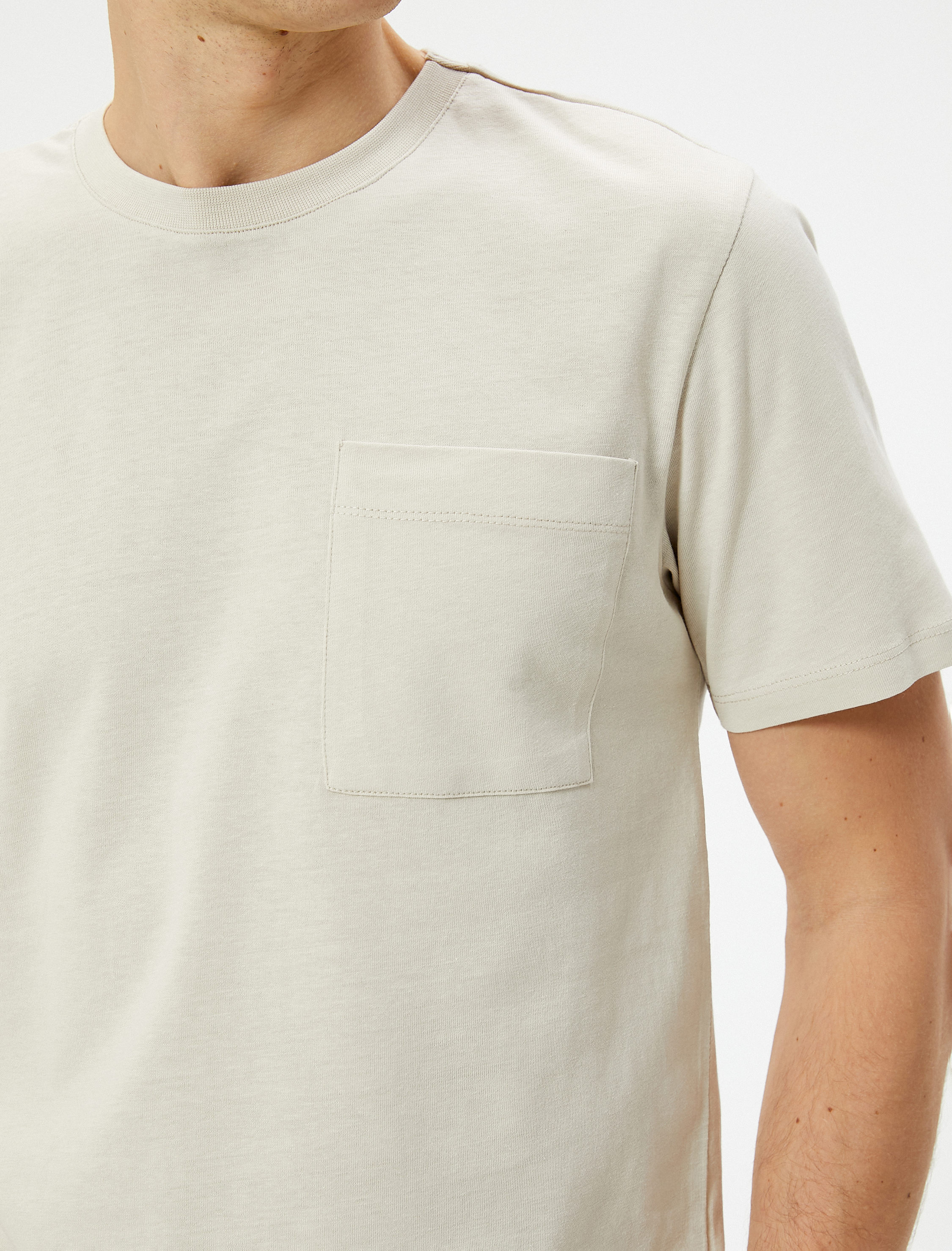   Basic Tişört Cep Detaylı Bisiklet Yaka Kısa Kollu Pamuklu
