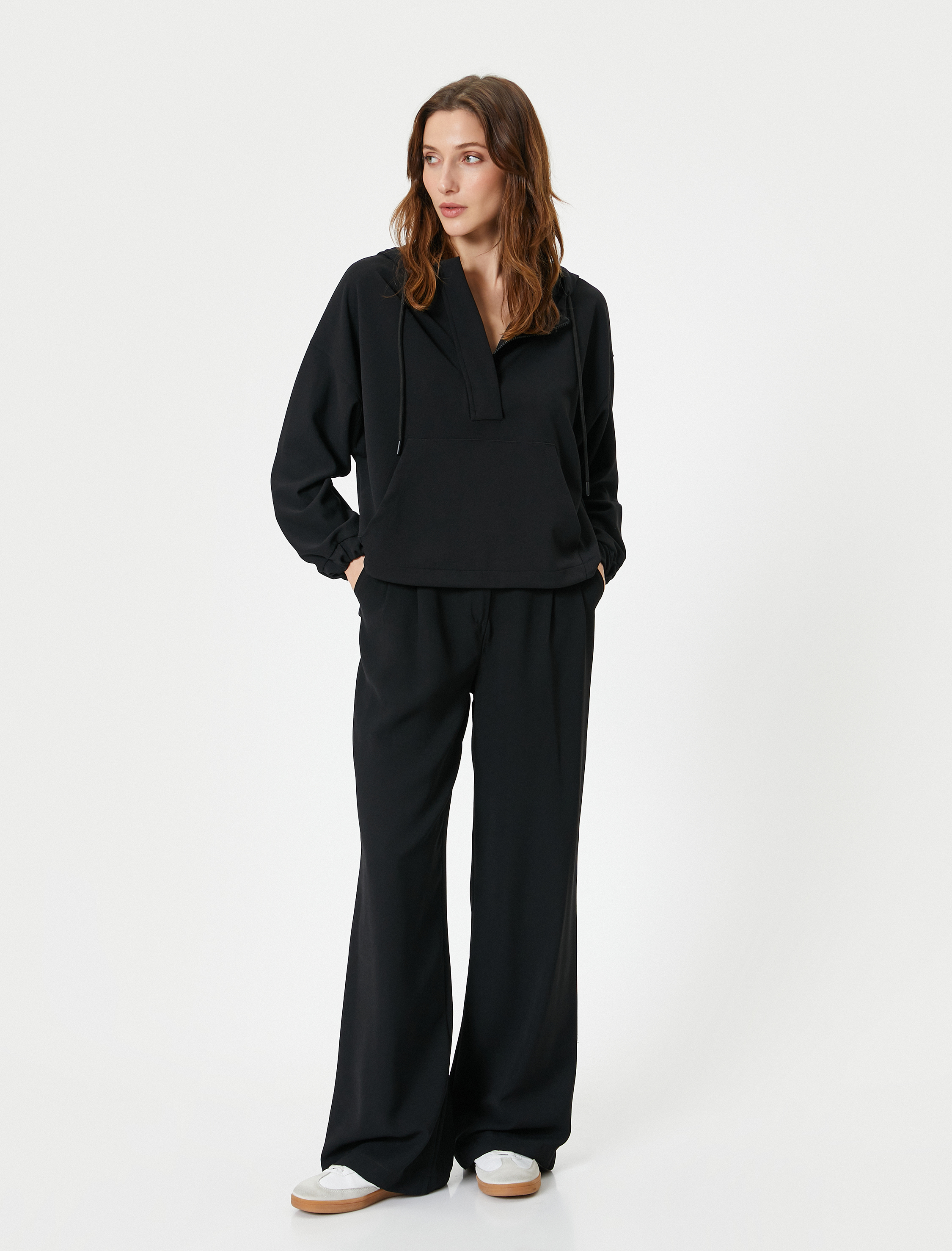   Kapşonlu Sweatshirt Yarım Fermuarlı Kanguru Cepli