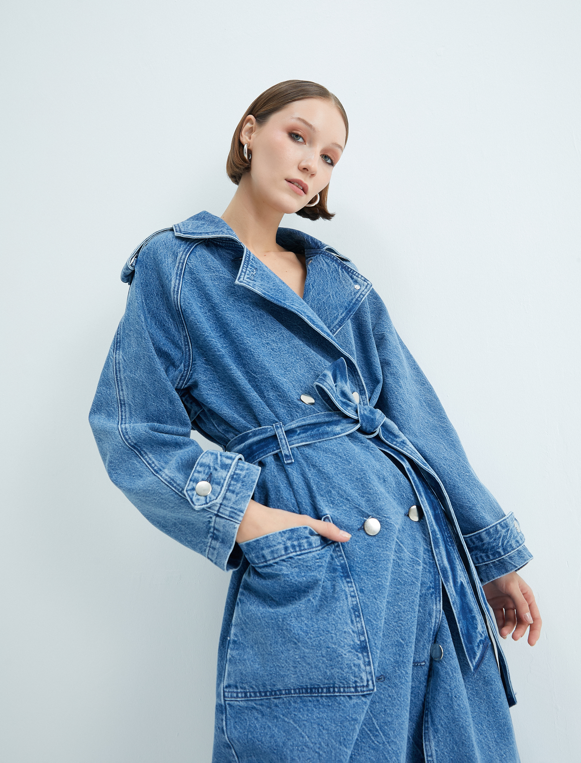   Uzun Kot Trençkot Kruvaze Kemer Detaylı Cepli Apolet Detaylı