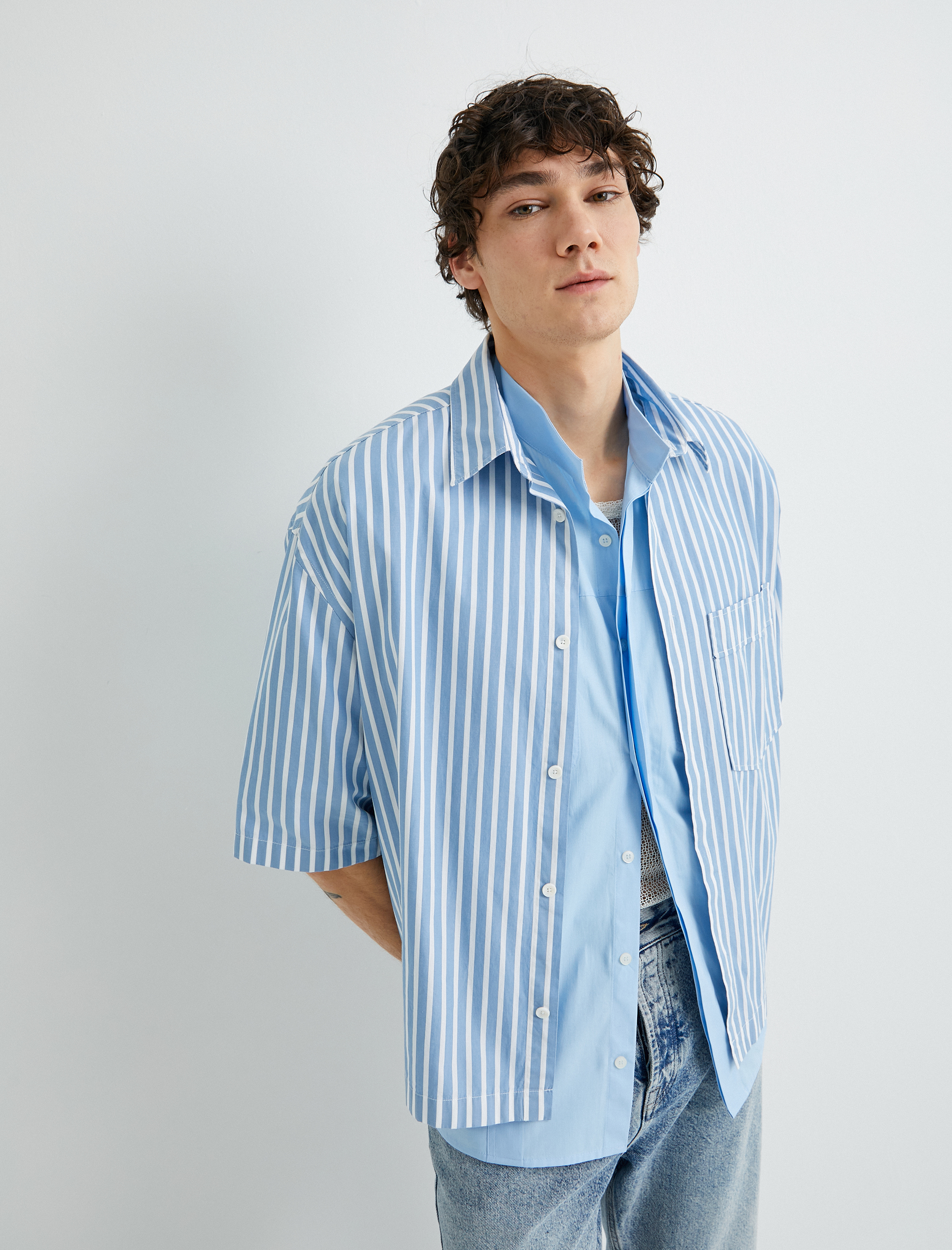   Oversize Gömlek Kısa Kollu Cep Detaylı Klasik Yaka Regular Fit