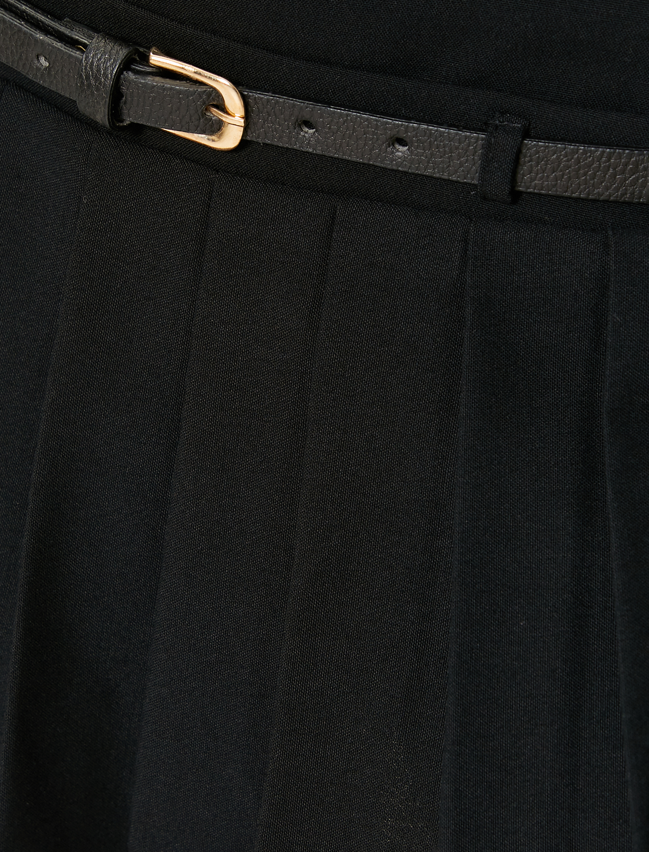   Mini Şort Etek Pileli Kemer Detaylı