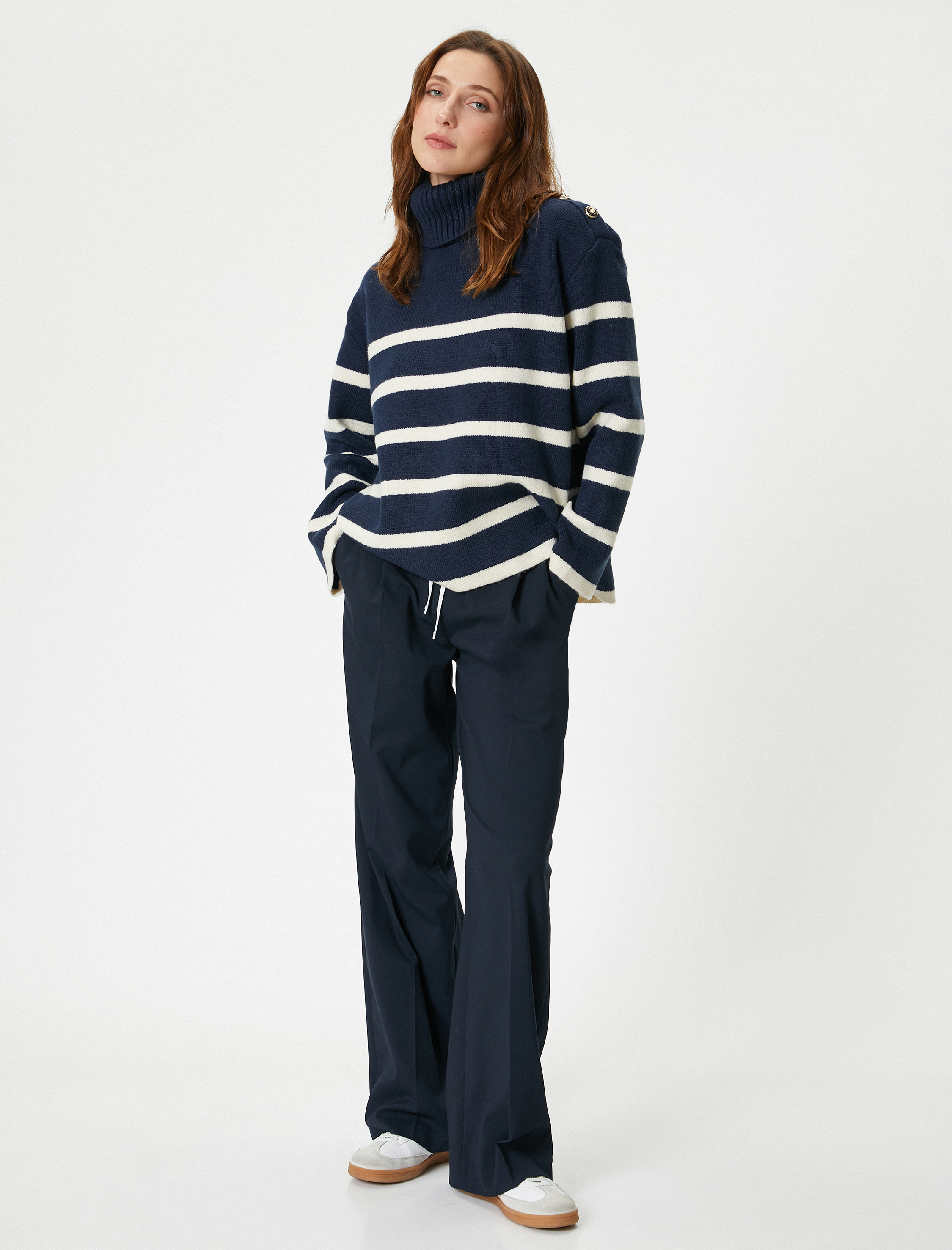   Boğazlı Kazak Uzun Kollu Düğme Detaylı