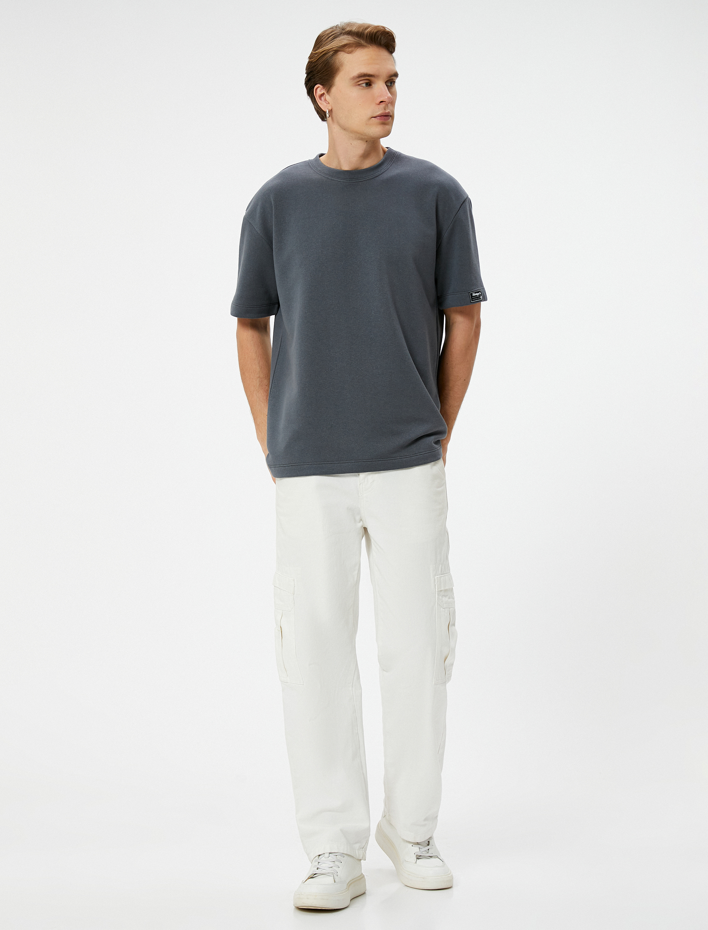   Oversize Tişört Etiket Detaylı Bisiklet Yaka