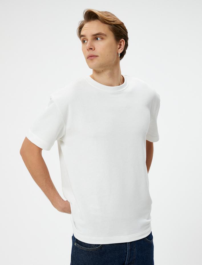  Oversize Tişört Etiket Detaylı Bisiklet Yaka