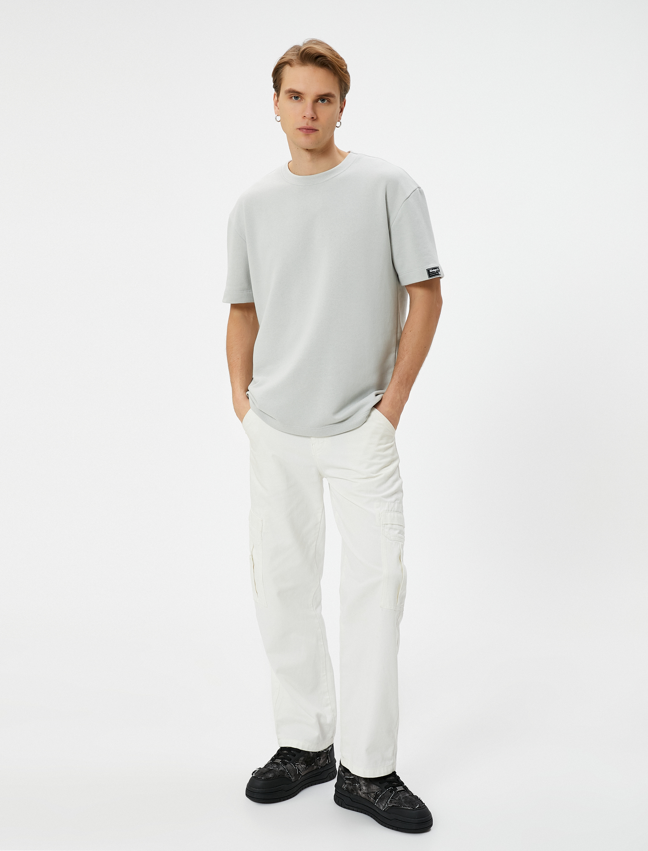   Oversize Tişört Etiket Detaylı Bisiklet Yaka