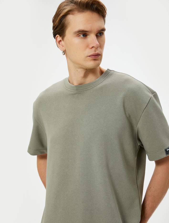  Oversize Tişört Etiket Detaylı Bisiklet Yaka