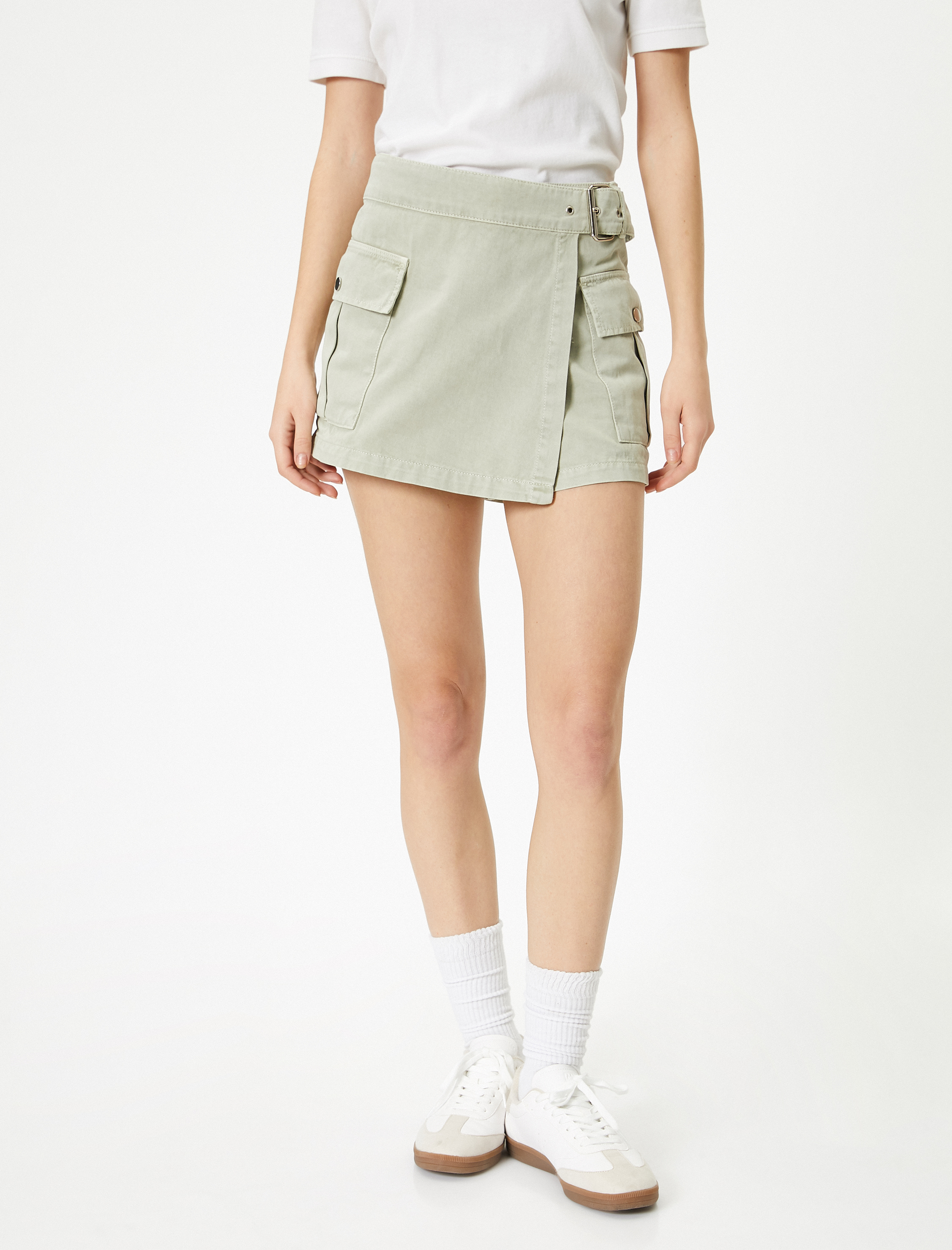   Mini Şort Etek Kemerli Rahat Kesim Cep Detaylı