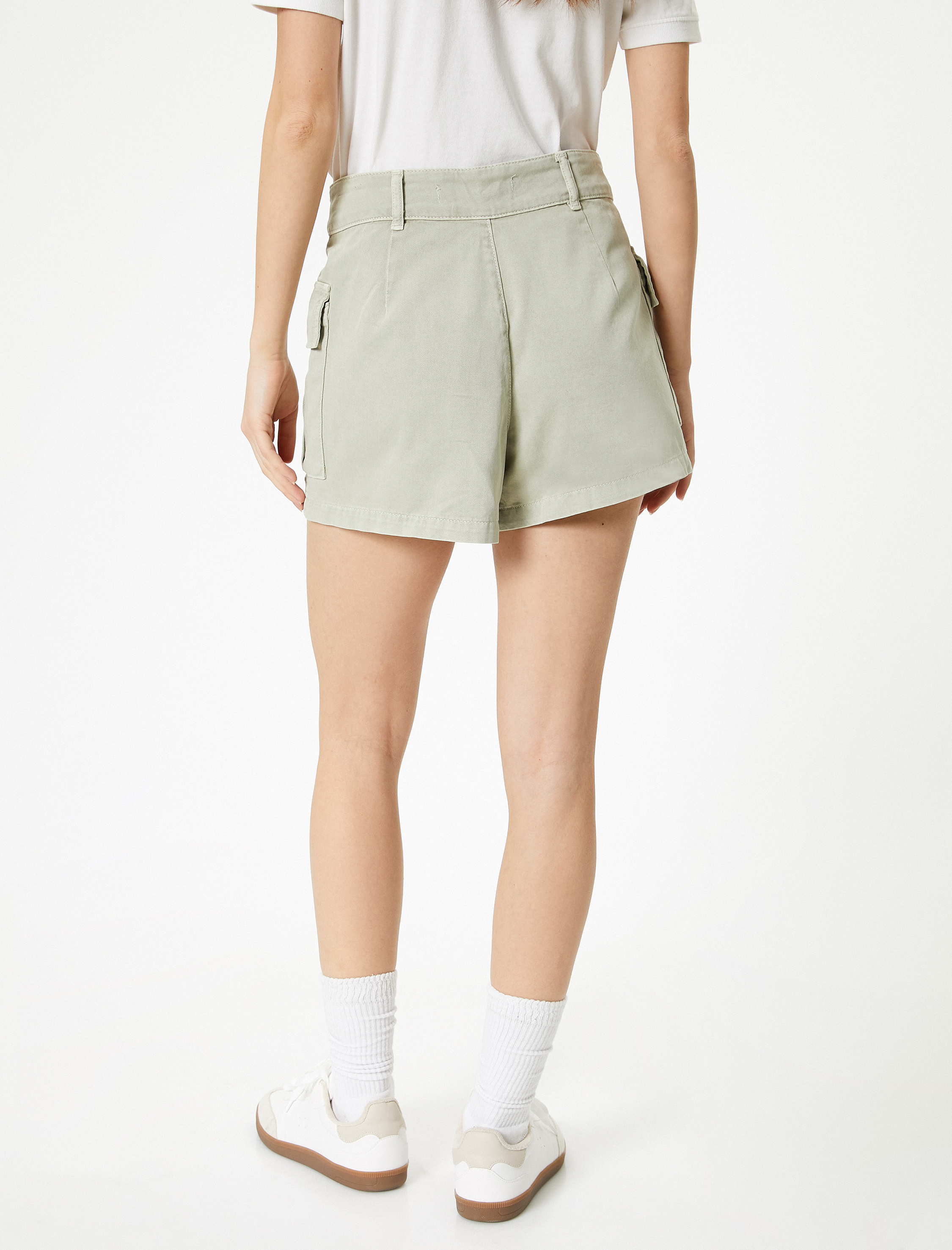   Mini Şort Etek Kemerli Rahat Kesim Cep Detaylı