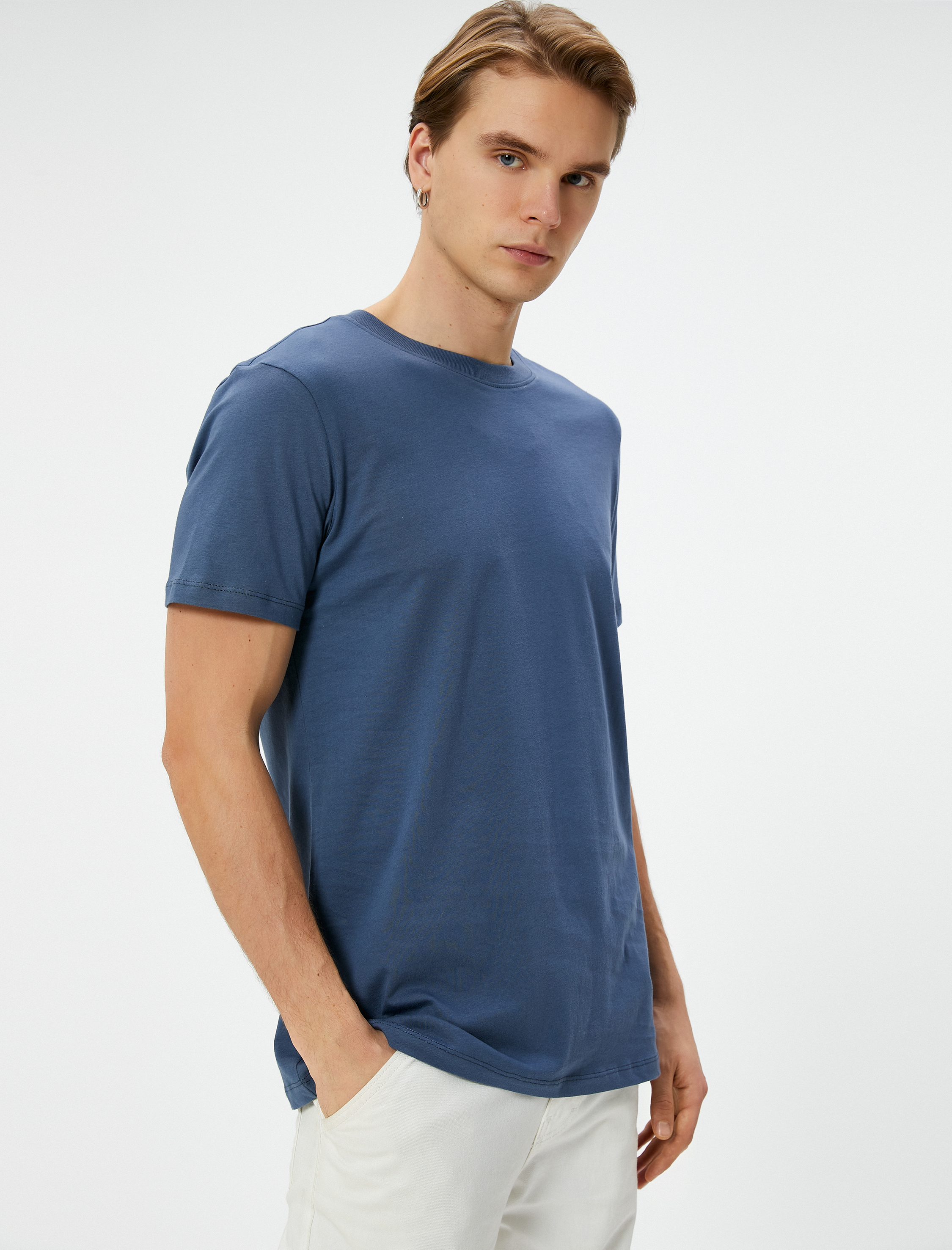   Basic Tişört Slim Fit Bisiklet Yaka Kısa Kollu