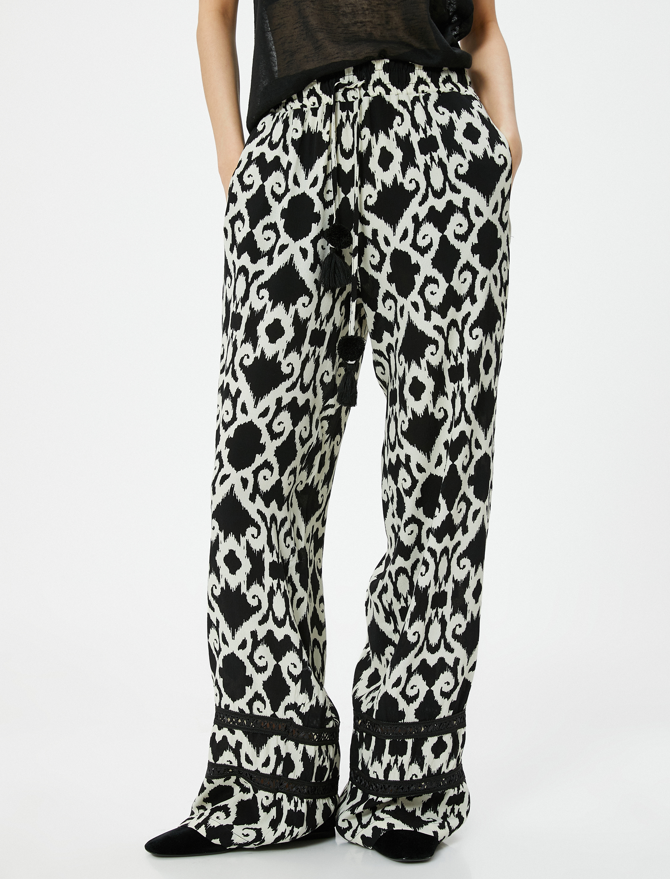   Bol Paça Pantolon Normal Bel Lastikli Cepli Püsküllü