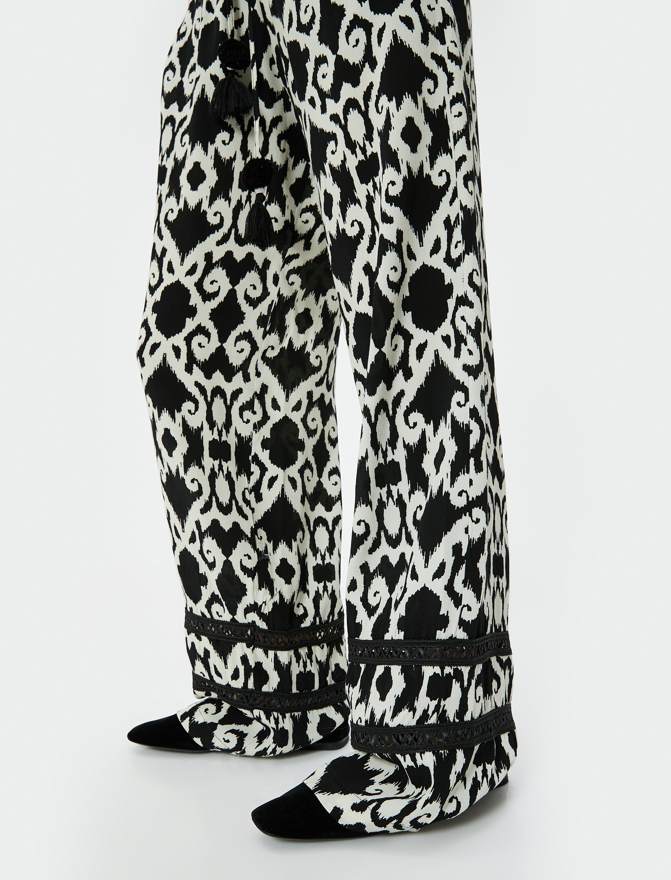   Bol Paça Pantolon Normal Bel Lastikli Cepli Püsküllü