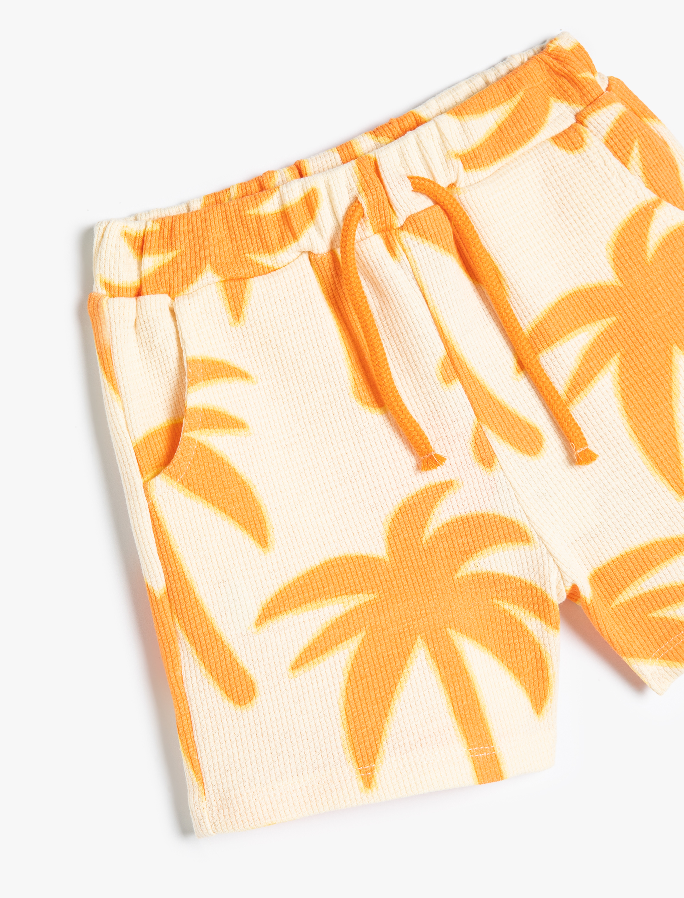  Erkek Bebek Şort Palmiye Baskılı Beli Lastikli Pamuklu