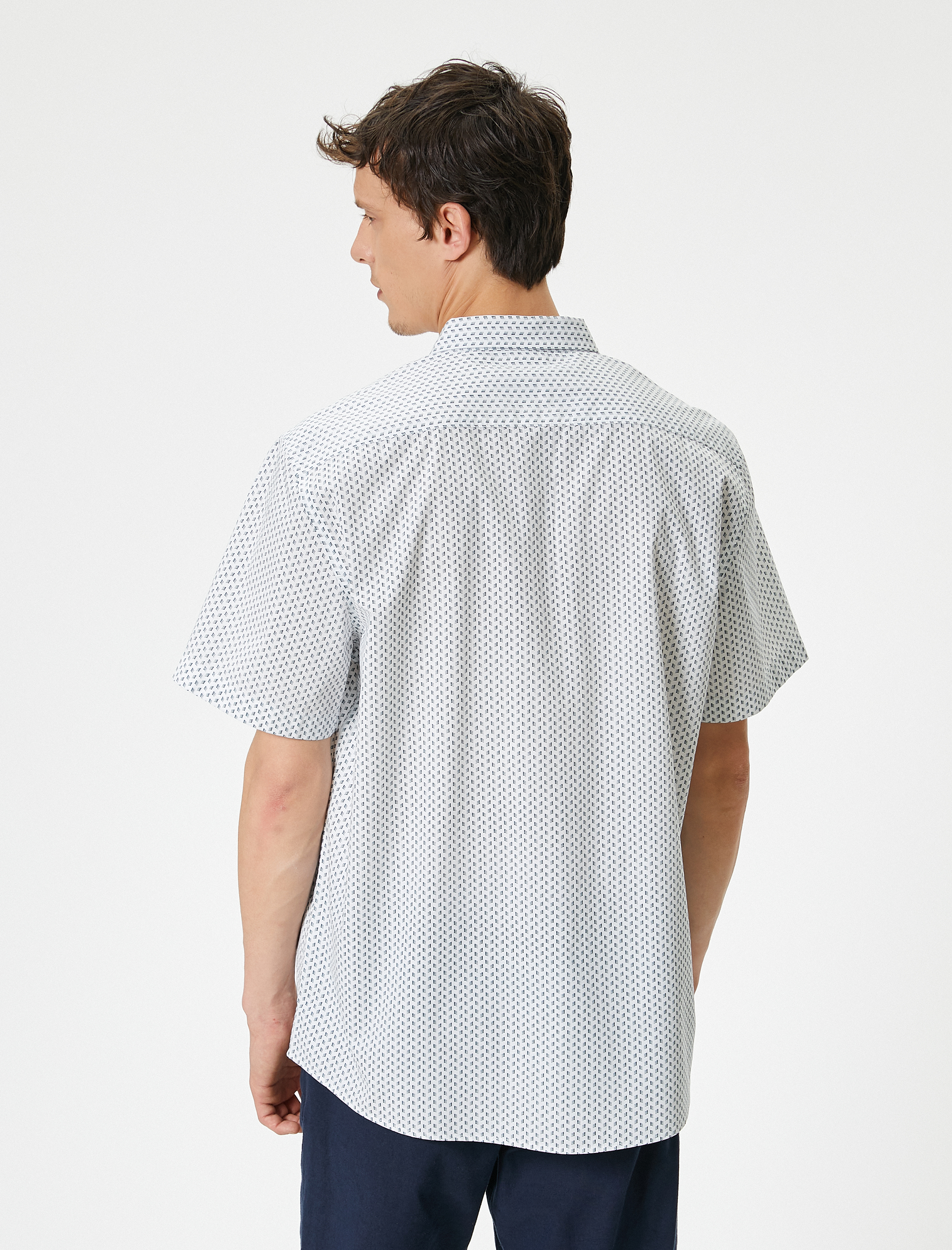   Kısa Kollu Gömlek Minimal Desenli Klasik Yaka Pamuklu Regular Fit