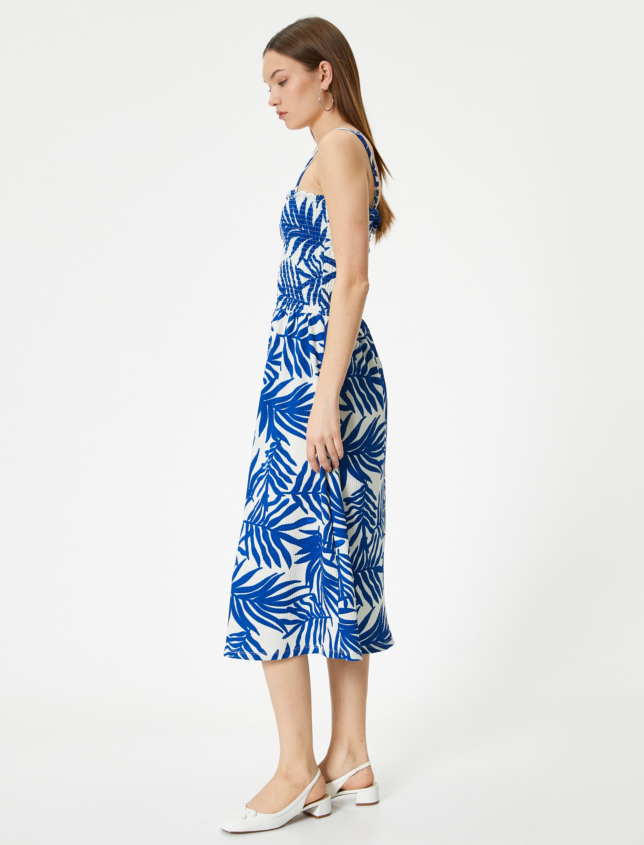   Çiçekli Elbise Midi Boy Askılı Gipe Detaylı Rahat Kalıp Bürümcük