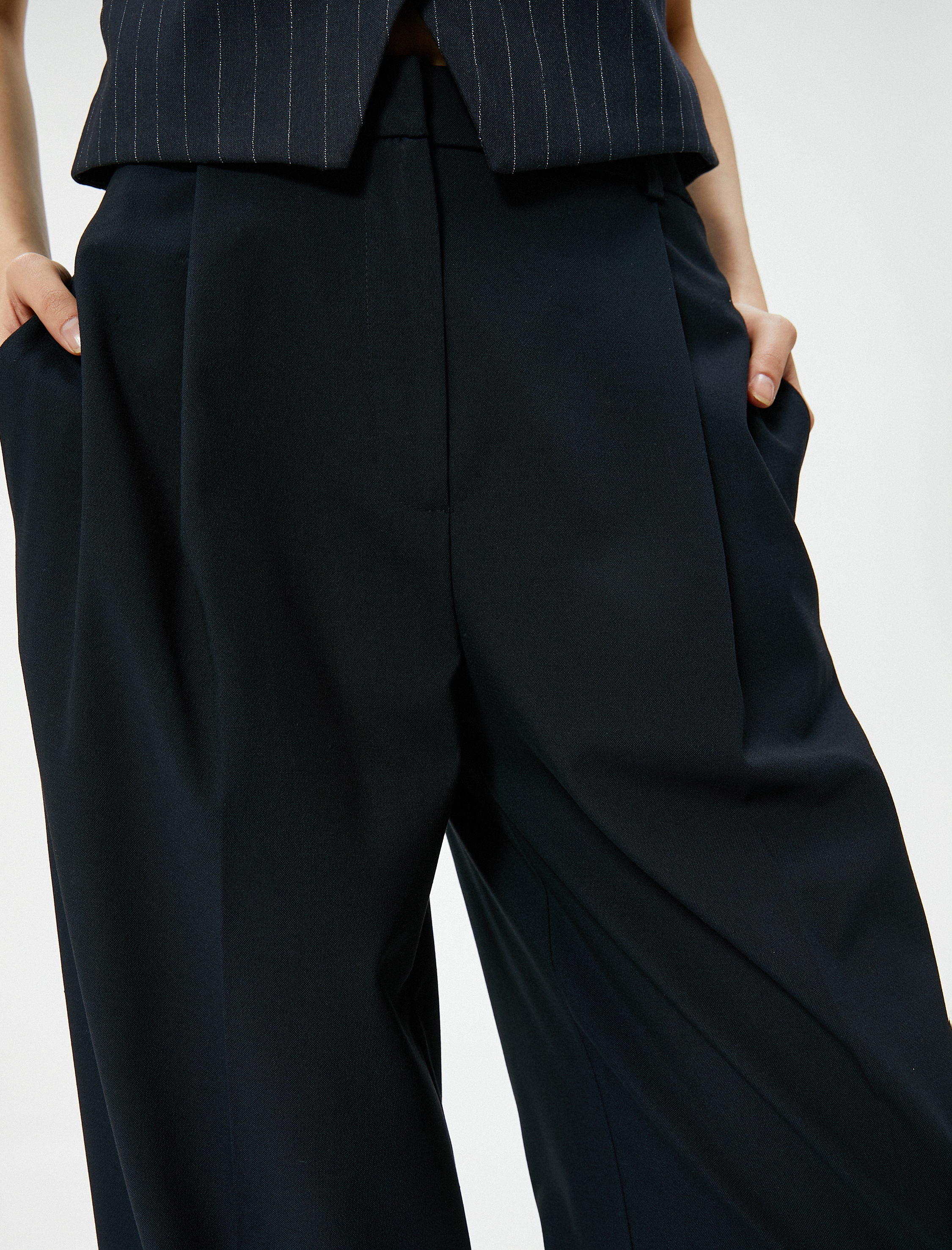   Kumaş Pantolon Pile Detaylı Cepli