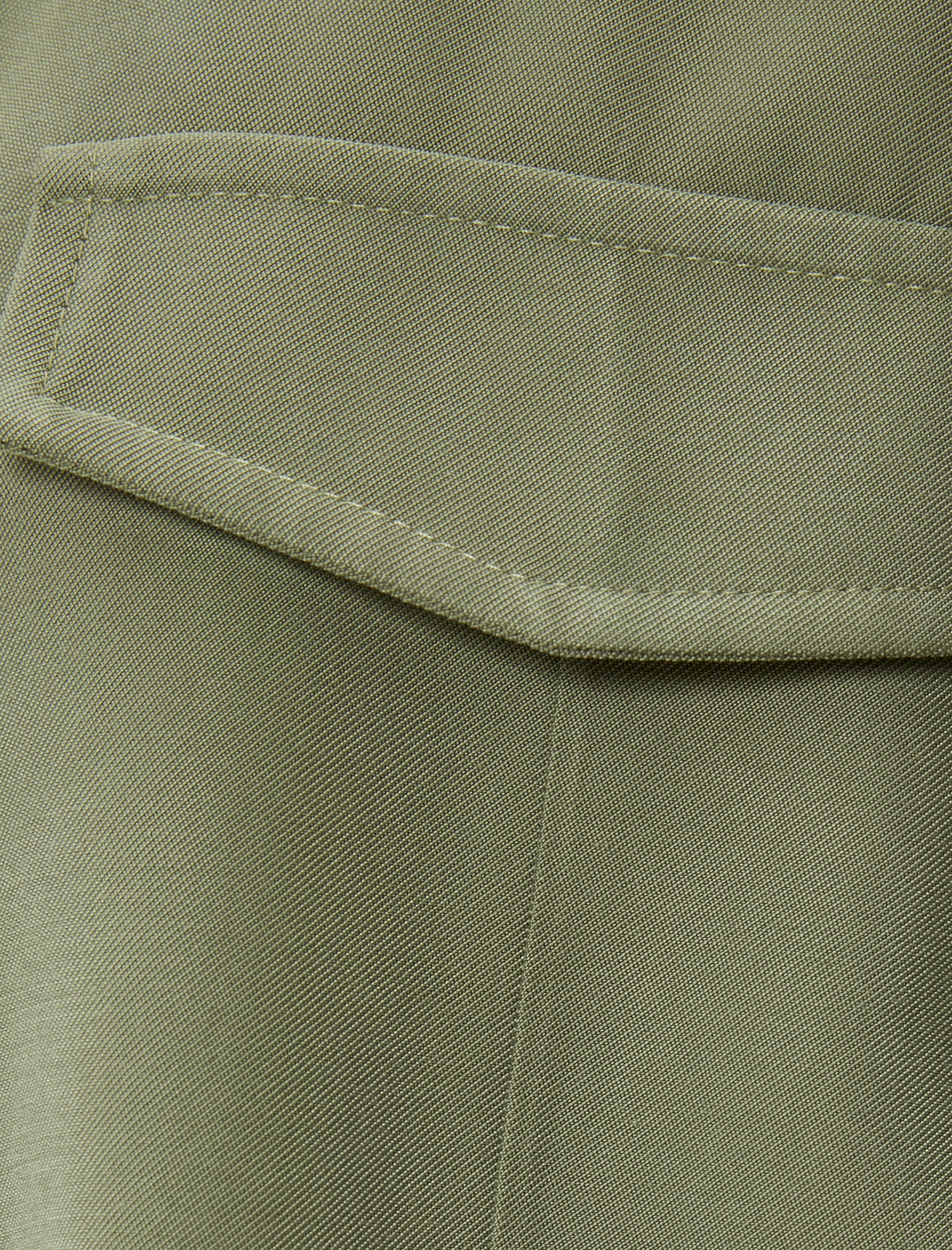   Mevsimlik Ceket Gömlek Yaka Beli Büzgülü Katlamalı Kollu Viskon