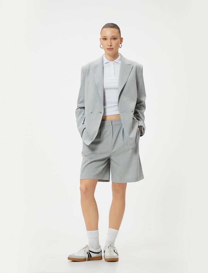  Bermuda Şort Normal Bel Cepli Pileli