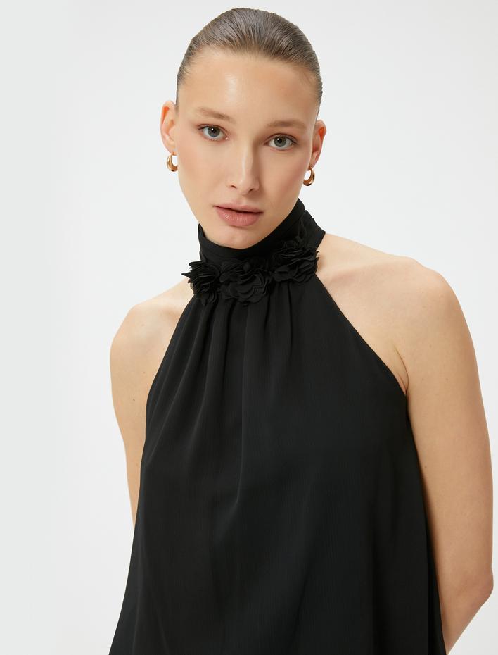  Halter Yaka Bluz Şifon Çiçek Aplikeli