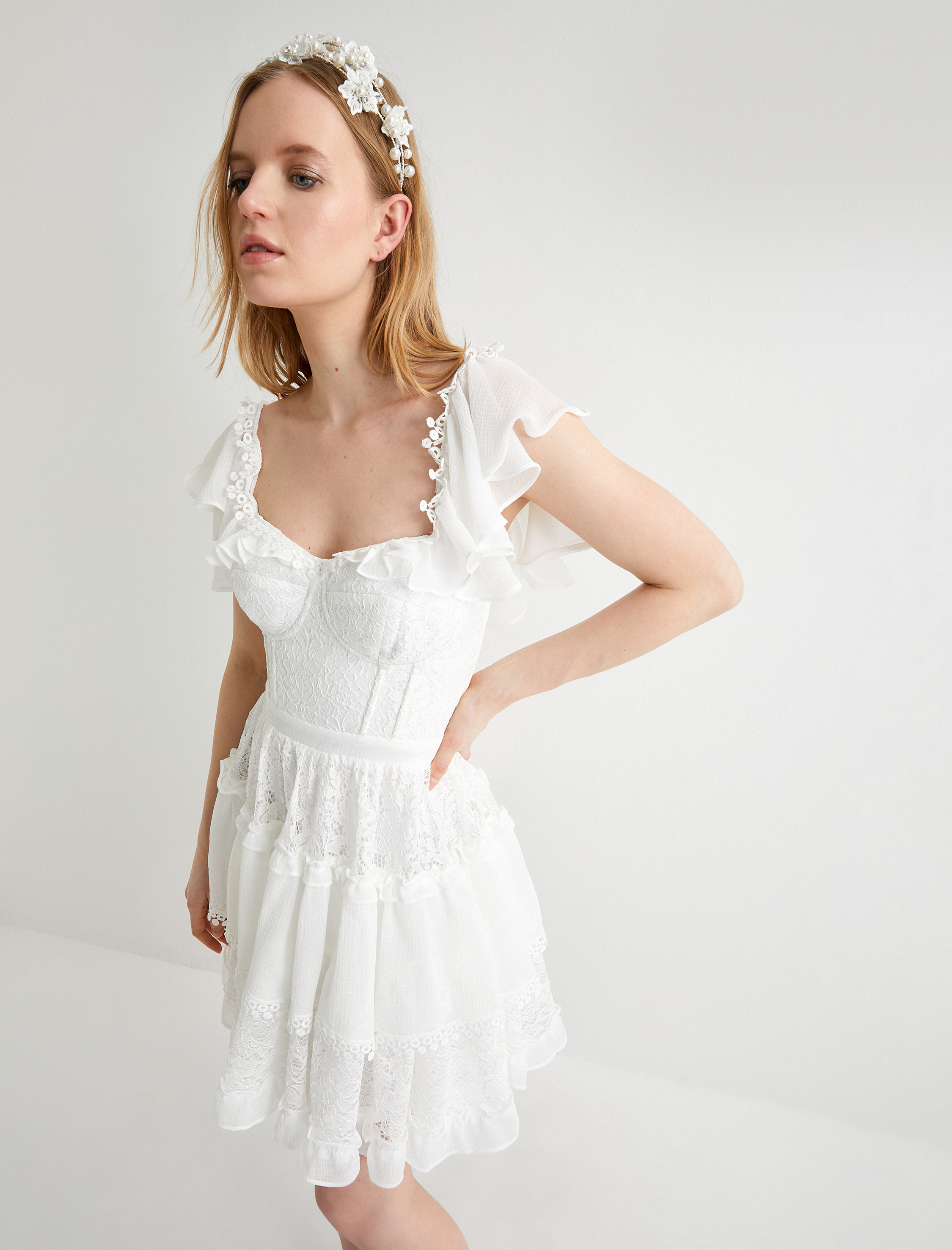   Mini Dantelli Elbise Bridal Kısa Tül Kol Kalp Yaka Astarlı