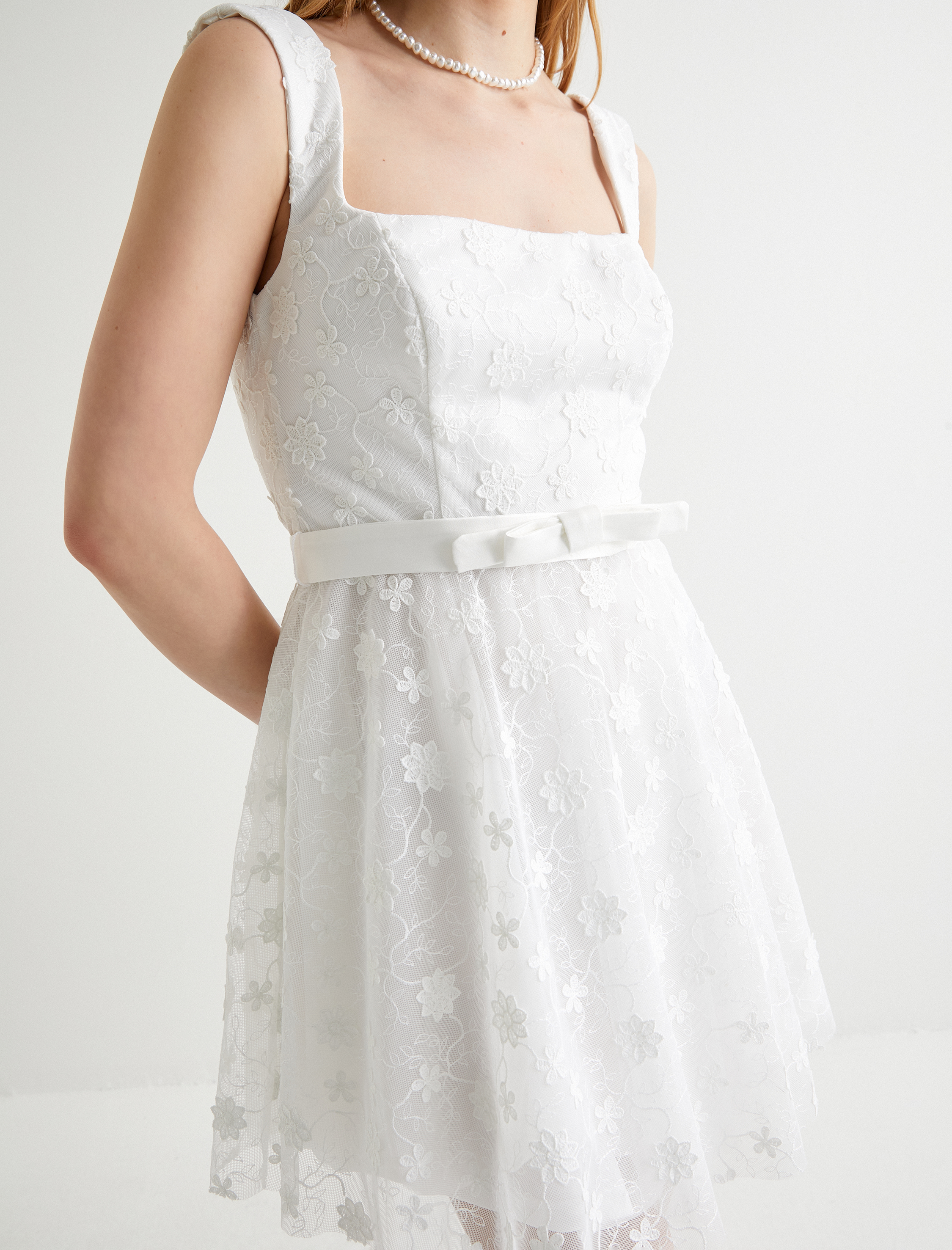 Mini Nikah Elbisesi Bridal Dantelli Kabarık Etek Sırt Dekolteli Fiyonk Detaylı