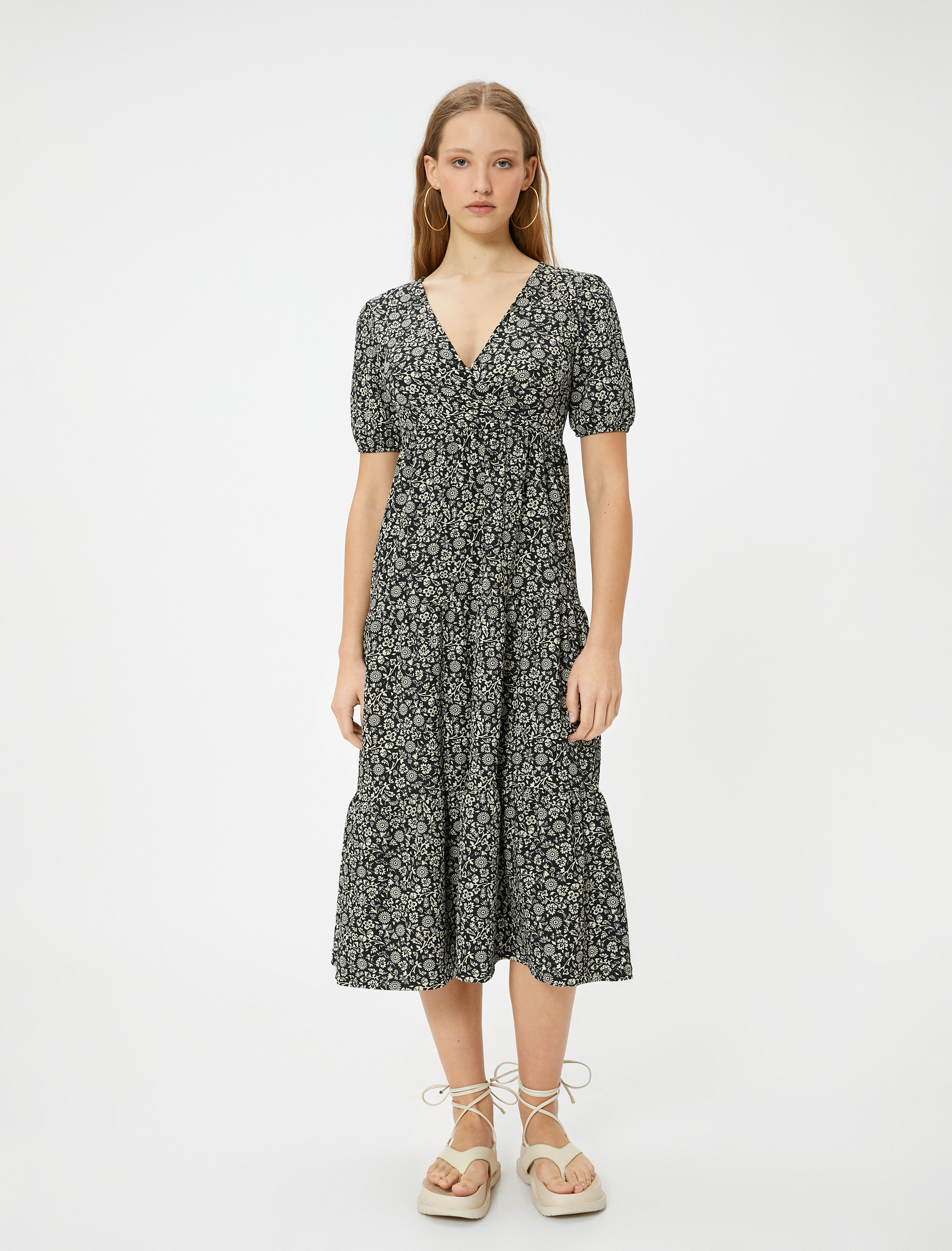   Çiçekli Elbise Midi Boy Kruvaze V Yaka Kısa Balon Kollu Rahat Kalıp Bürümcük