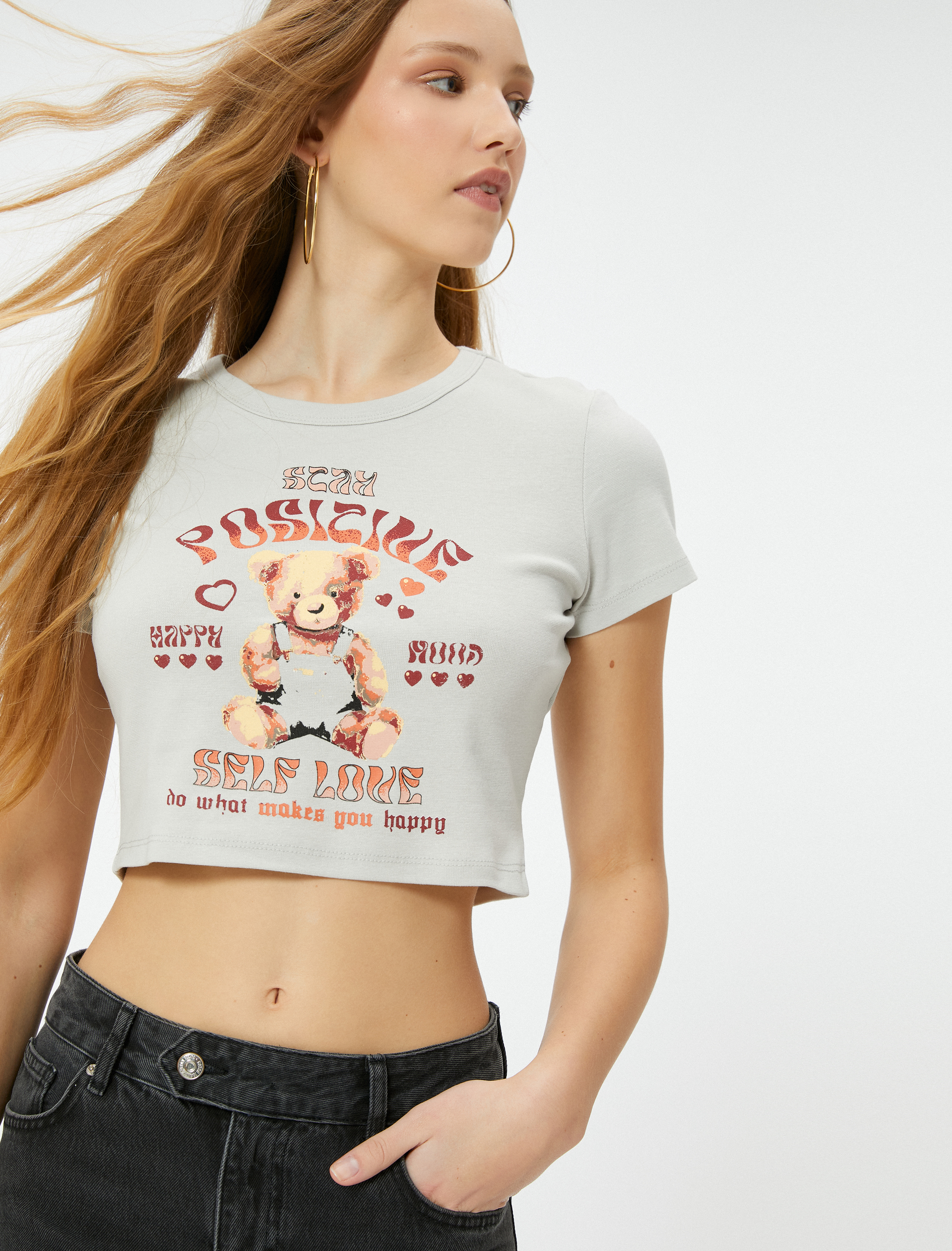 Koton Kadın Ayıcık Baskılı Crop T-Shirt Bisiklet Yaka Kısa Kollu Pamuklu Slim Fit