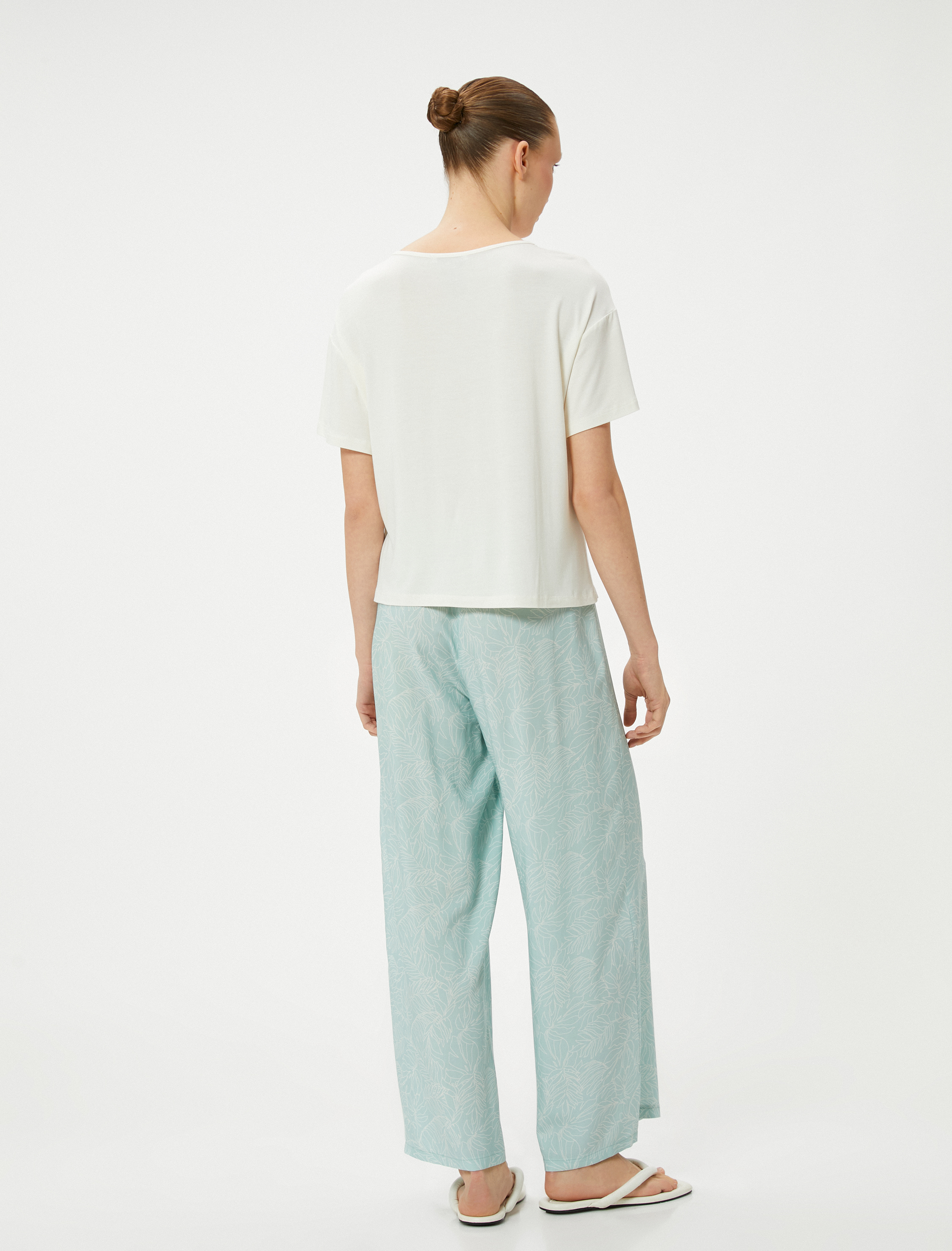   Kısa Kollu Pijama Takımı Bisiklet Yaka Düz Paça Viskon