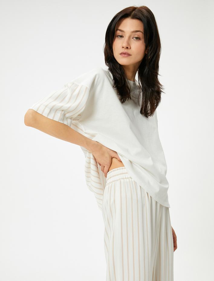  Oversize Tişört Pamuklu Kısa Kollu Bisiklet Yaka Sırt Detaylı