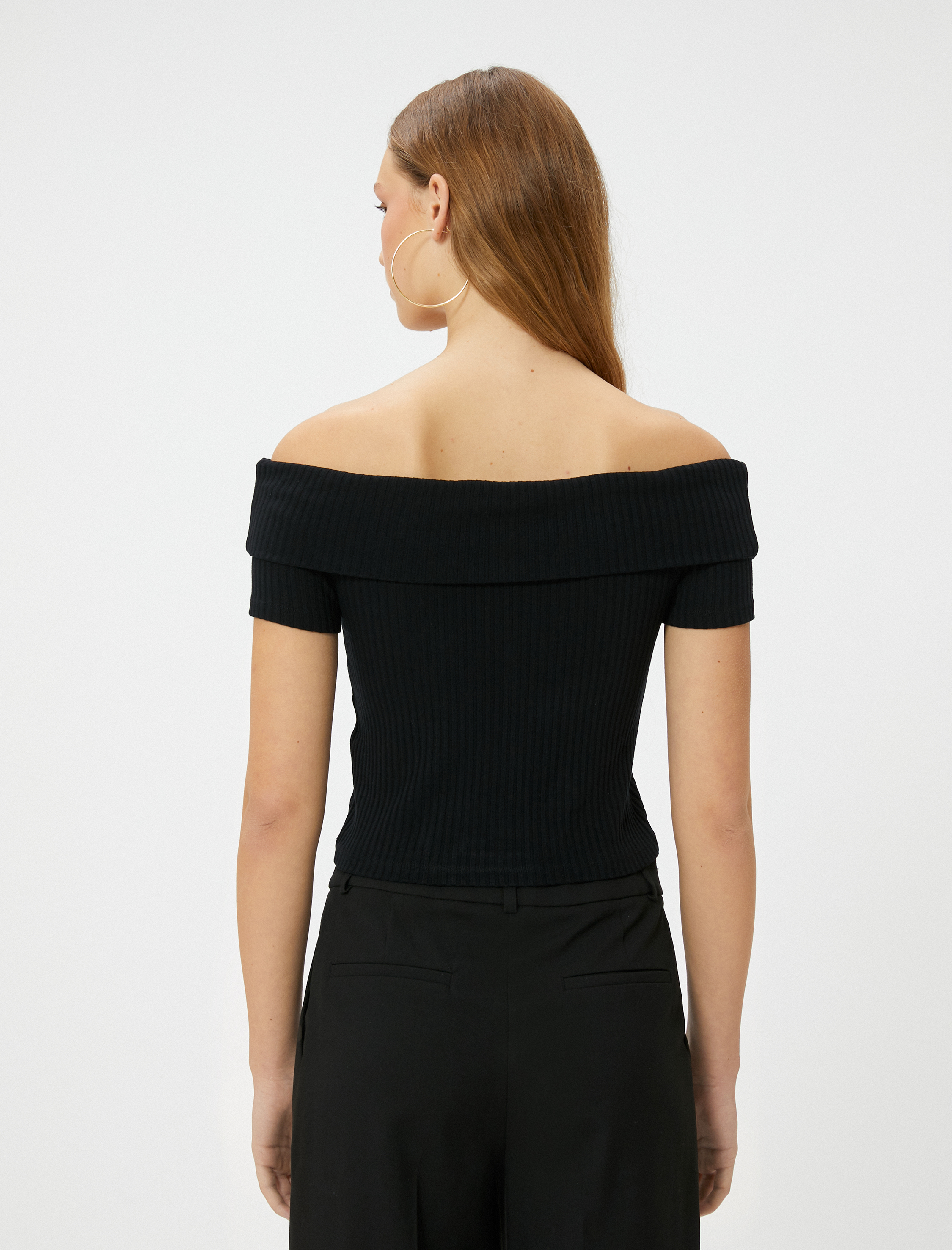 Madonna Yaka Tişört Crop Omzu Açık Ribanalı Kısa Kollu Slim Fit