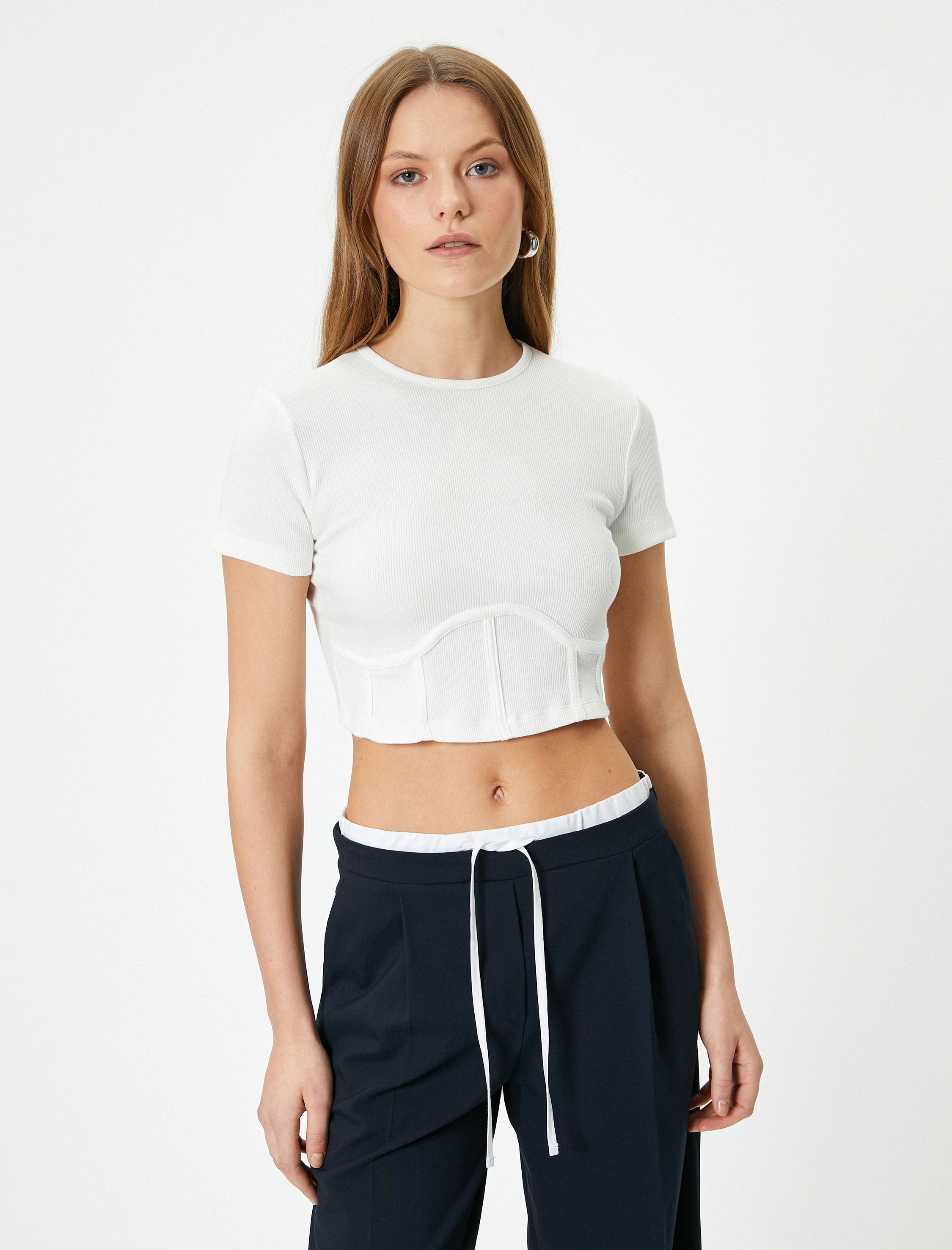   Crop Tişört Pamuklu Korse Detaylı Bisiklet Yaka Kısa Kollu