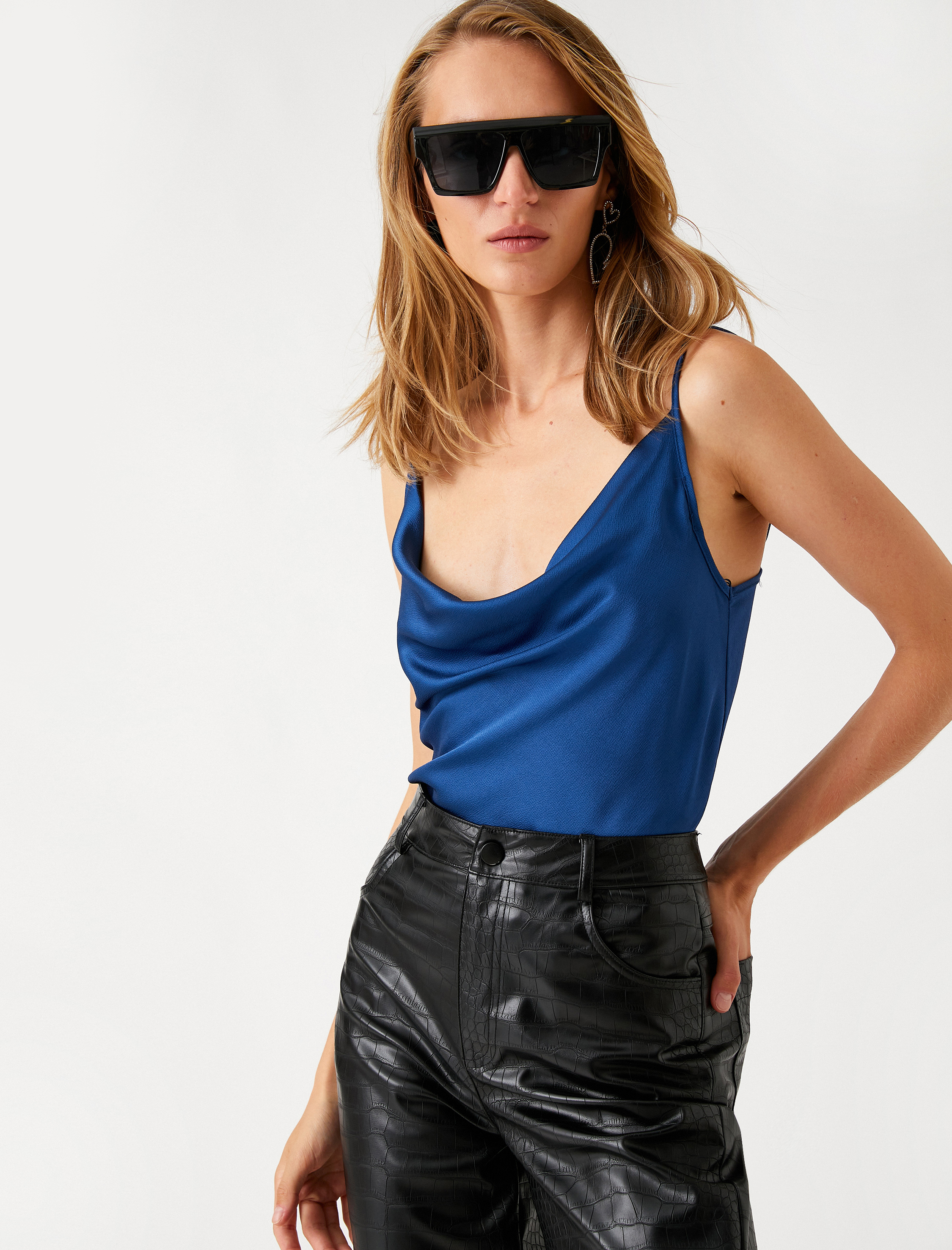   Saten Abiye Bluz Degaje Yaka Askılı