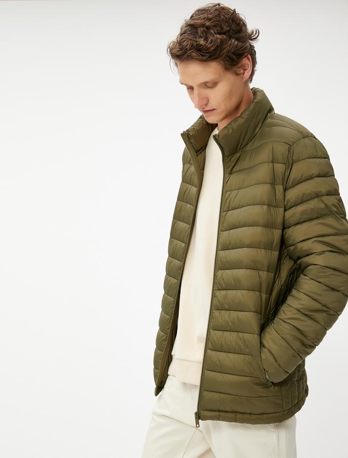  Mevsimlik Şişme Mont Dik Yaka Kolları Lastikli Fermuarlı Cep Detaylı