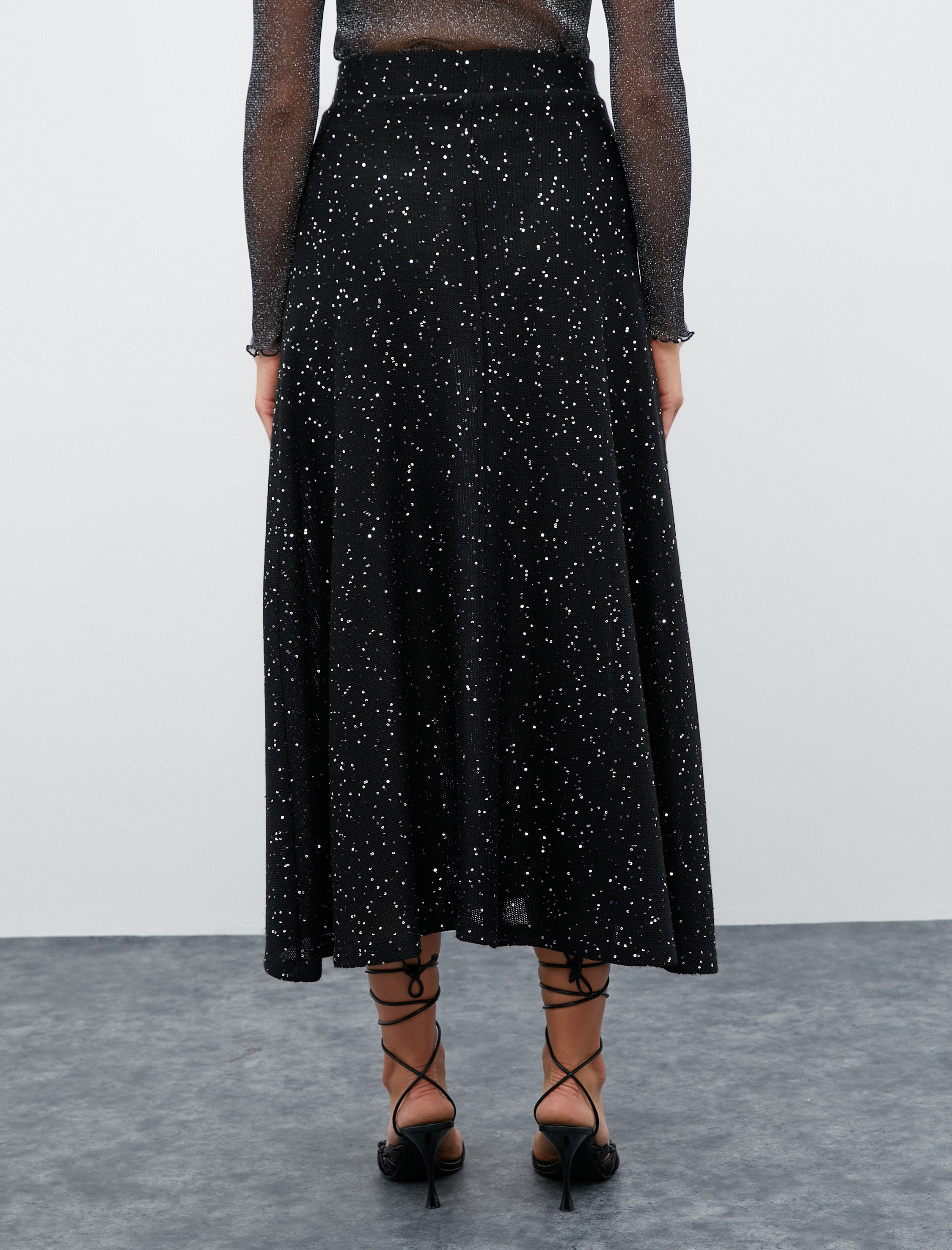   Melis Ağazat X Koton - Payetli Kloş Midi Etek