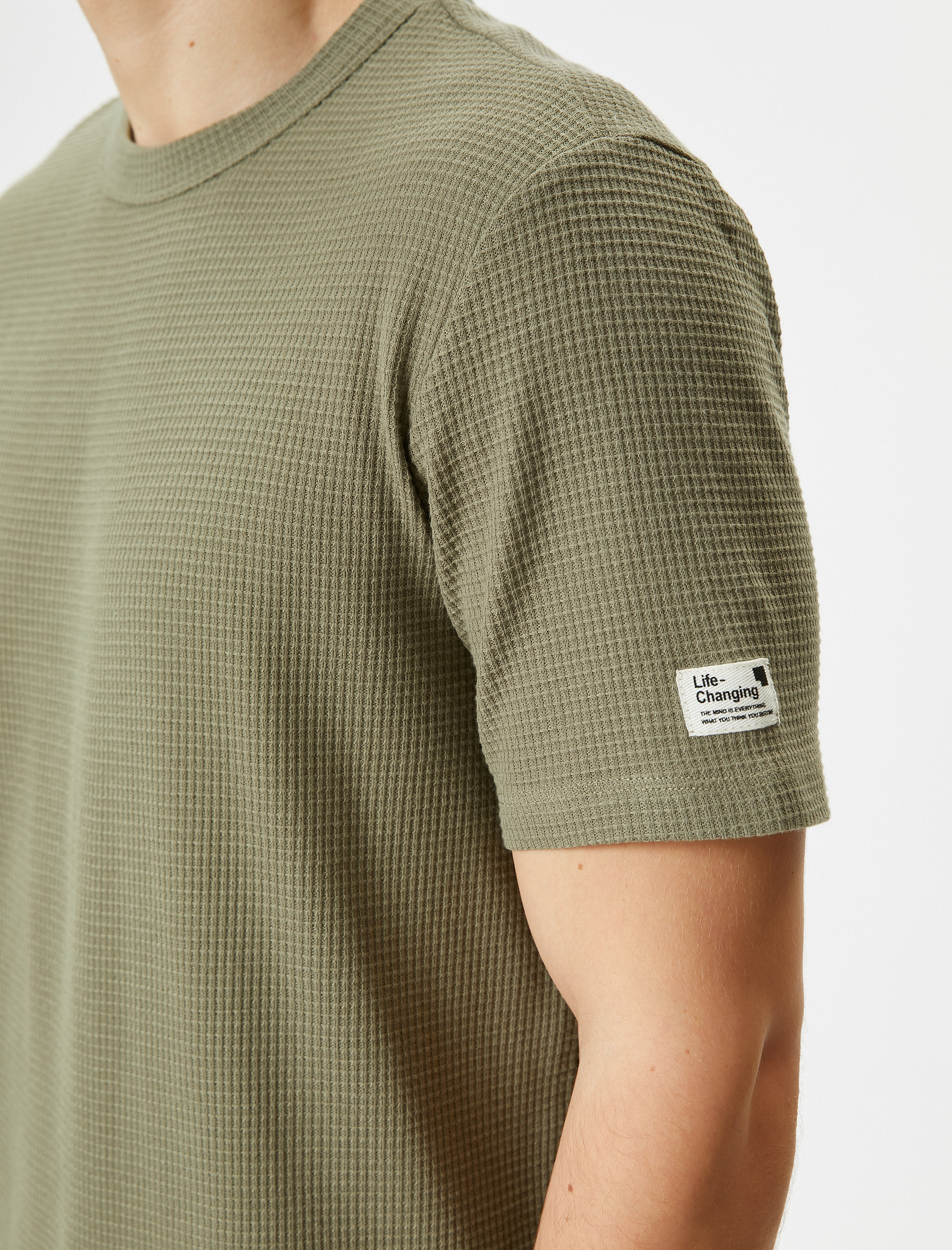   Basic Tişört Dokulu Bisiklet Yaka Kısa Kollu Dokulu