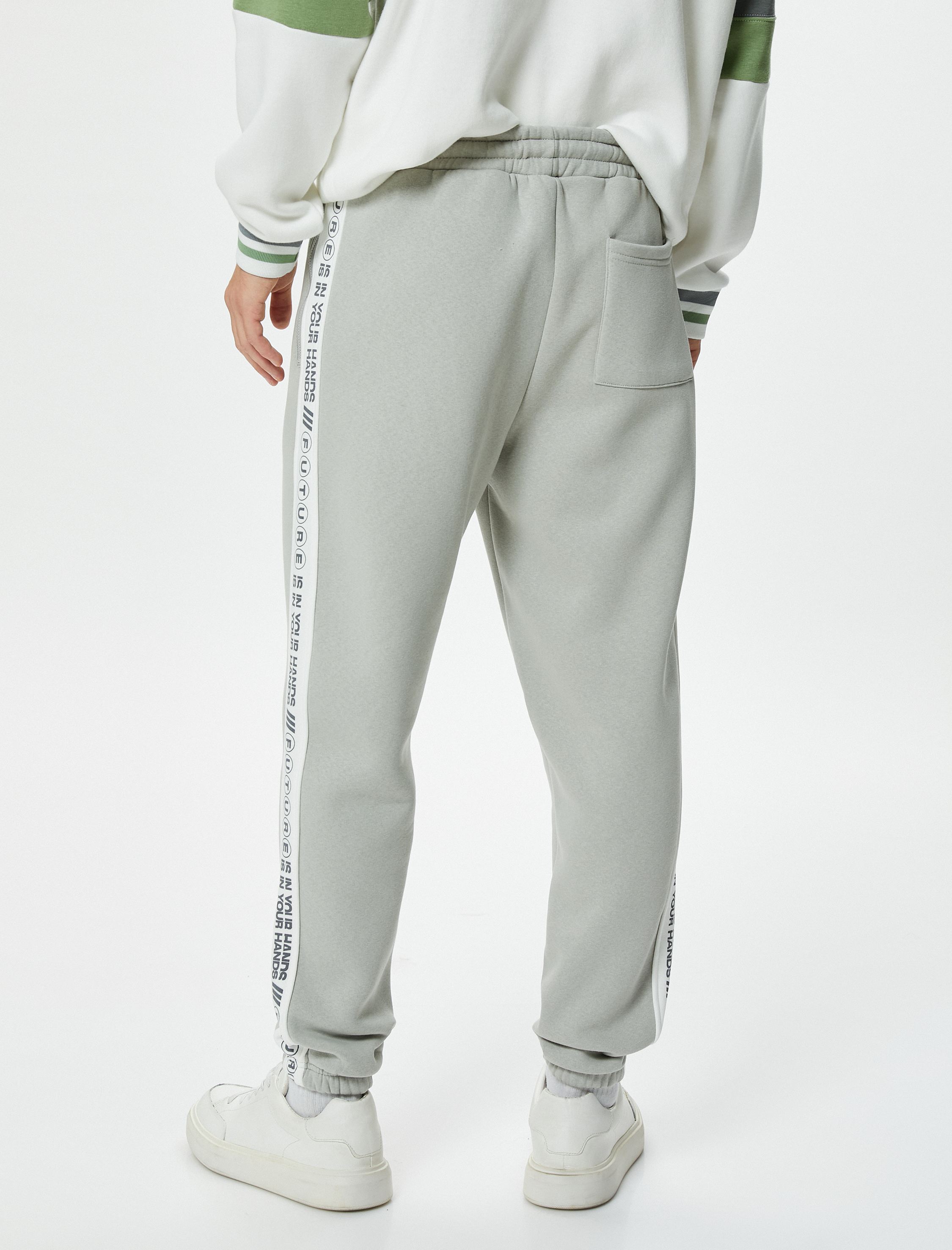   Jogger Eşofman Altı Slogan Baskılı Beli Bağcıklı Fermuar Cepli Şardonlu